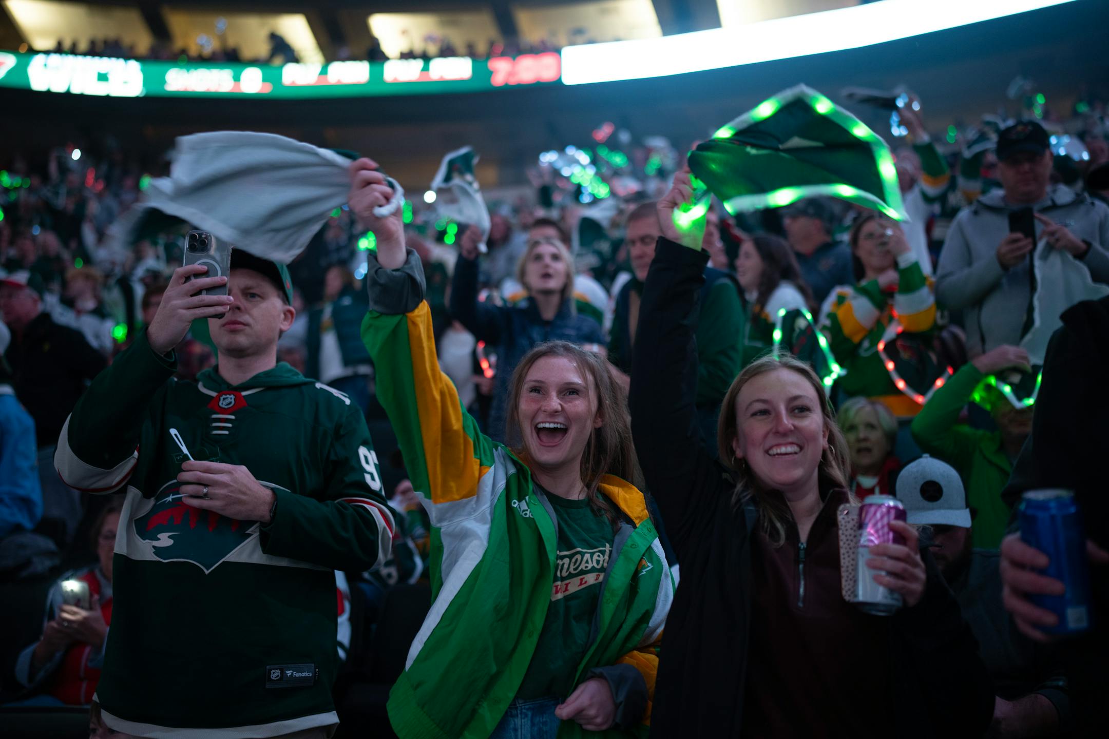 Fans waved towels with LEDs embedded in them as the Wild took to the ice for the first period. The Minnesota Wild faced the Florida Panthers in an NHL hockey game Thursday night, October 12, 2023 at Xcel Energy Center in St. Paul. ] JEFF WHEELER • jeff.wheeler@startribune.com