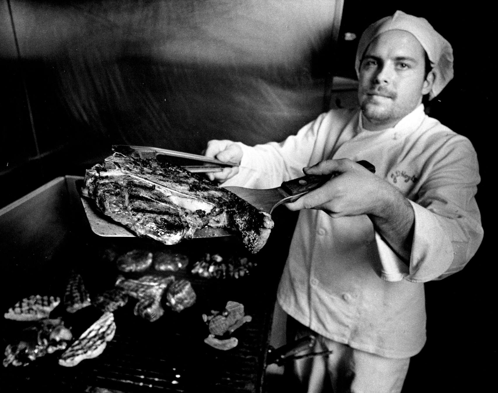 February 21, 1986 Chef Pat Montague grilled a porterhouse steak at J.D. Hoyt’s, a cozy little bar with a serious kitchen. February 18, 1986 Regene Radniecki, Minneapolis Star Tribune