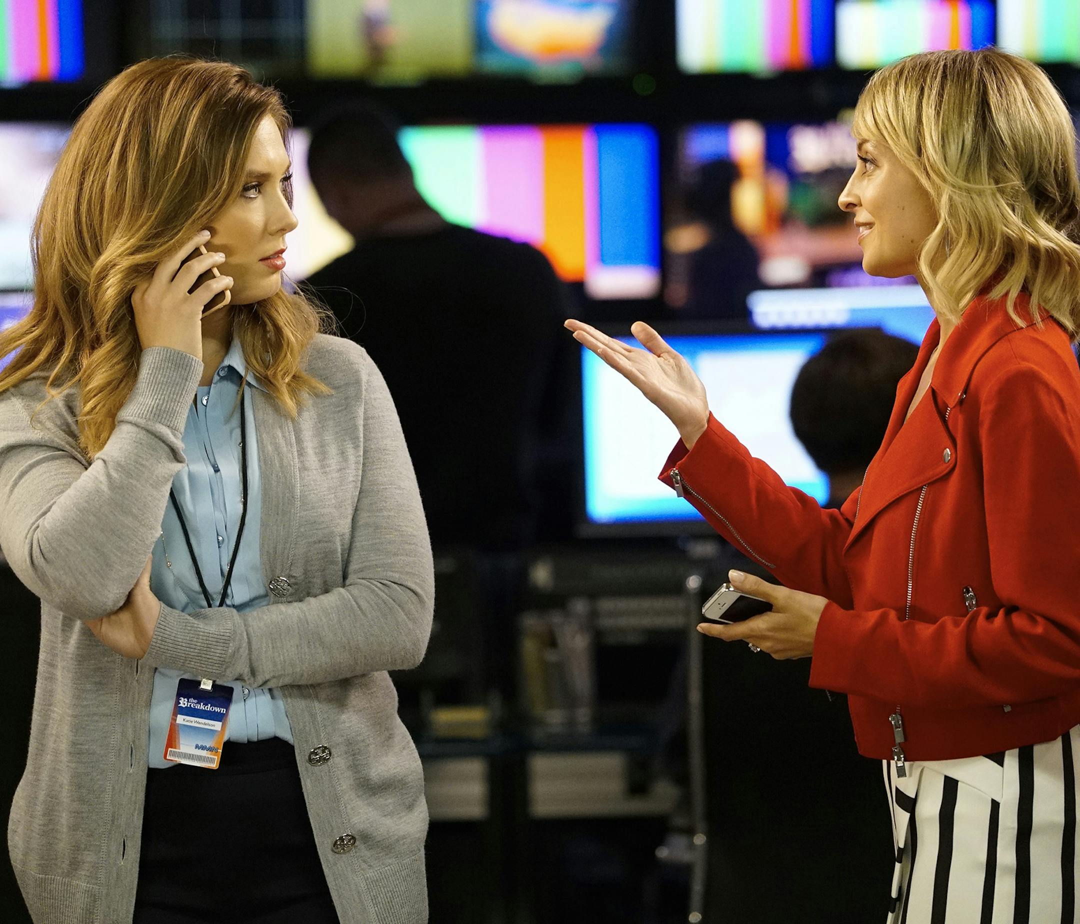 GREAT NEWS -- Pilot -- Pictured: (l-r) Briga Heelan as Katie, Nicole Richie as Portia -- (Photo by: Greg Gayne/NBC) ORG XMIT: Season:Pilot