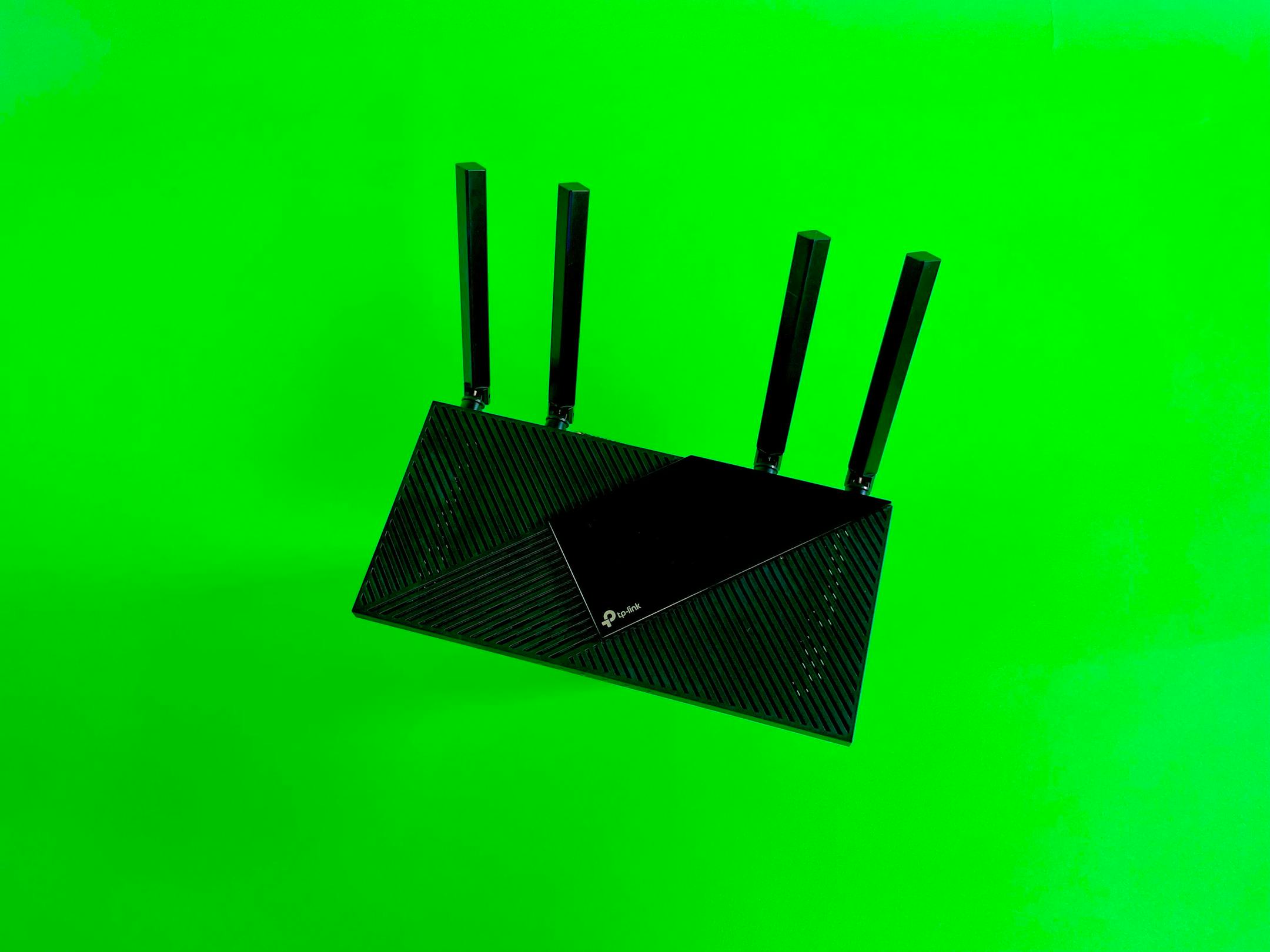 The TP-Link Archer AX21 is an entry-level, dual-band Wi-Fi 6 router. (Ry Crist/CNET/TNS)