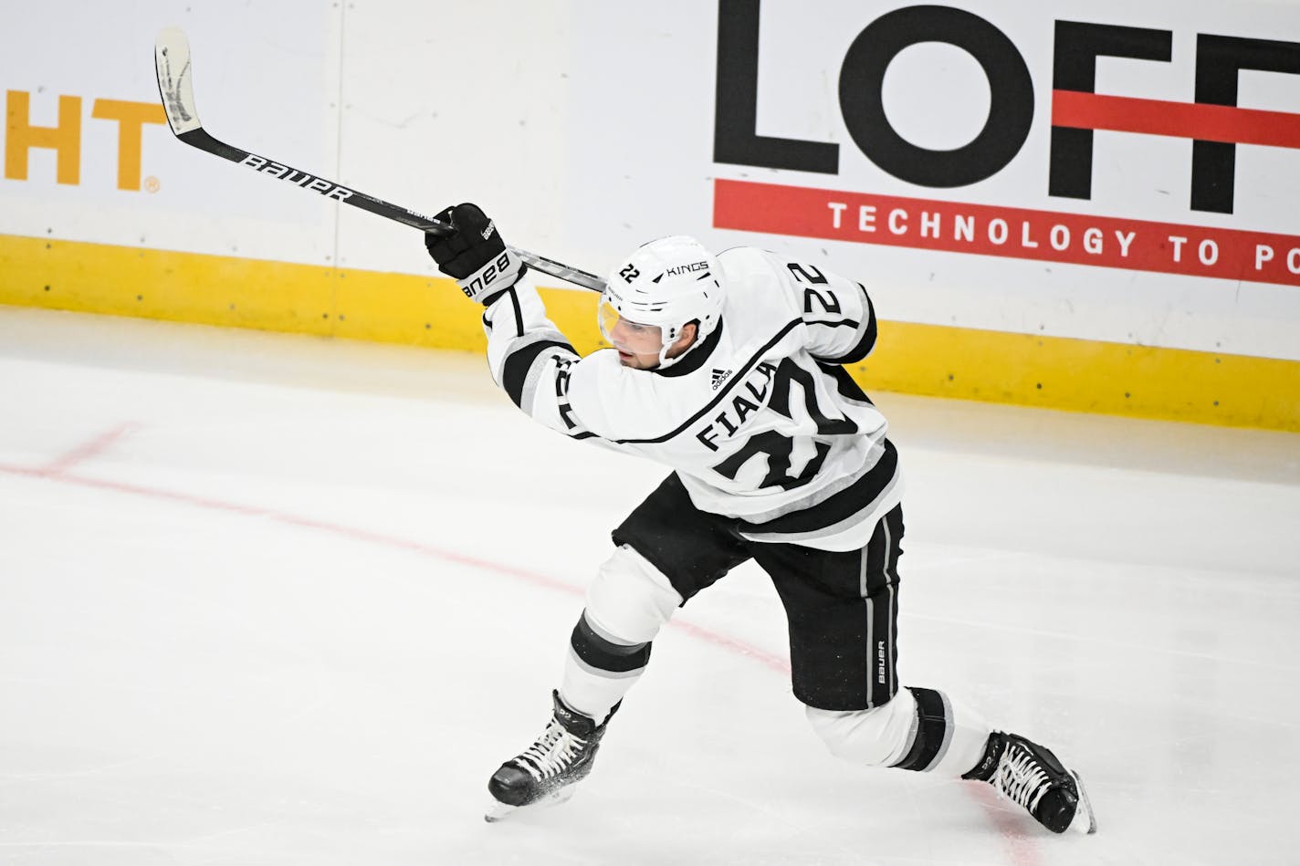 Los Angeles Kings left wing Kevin Fiala (22) attempts a shot against the Minnesota Wild Saturday, Oct. 15, 2022 at the Xcel Energy Center in St. Paul, Minn.. ] aaron.lavinsky@startribune.com