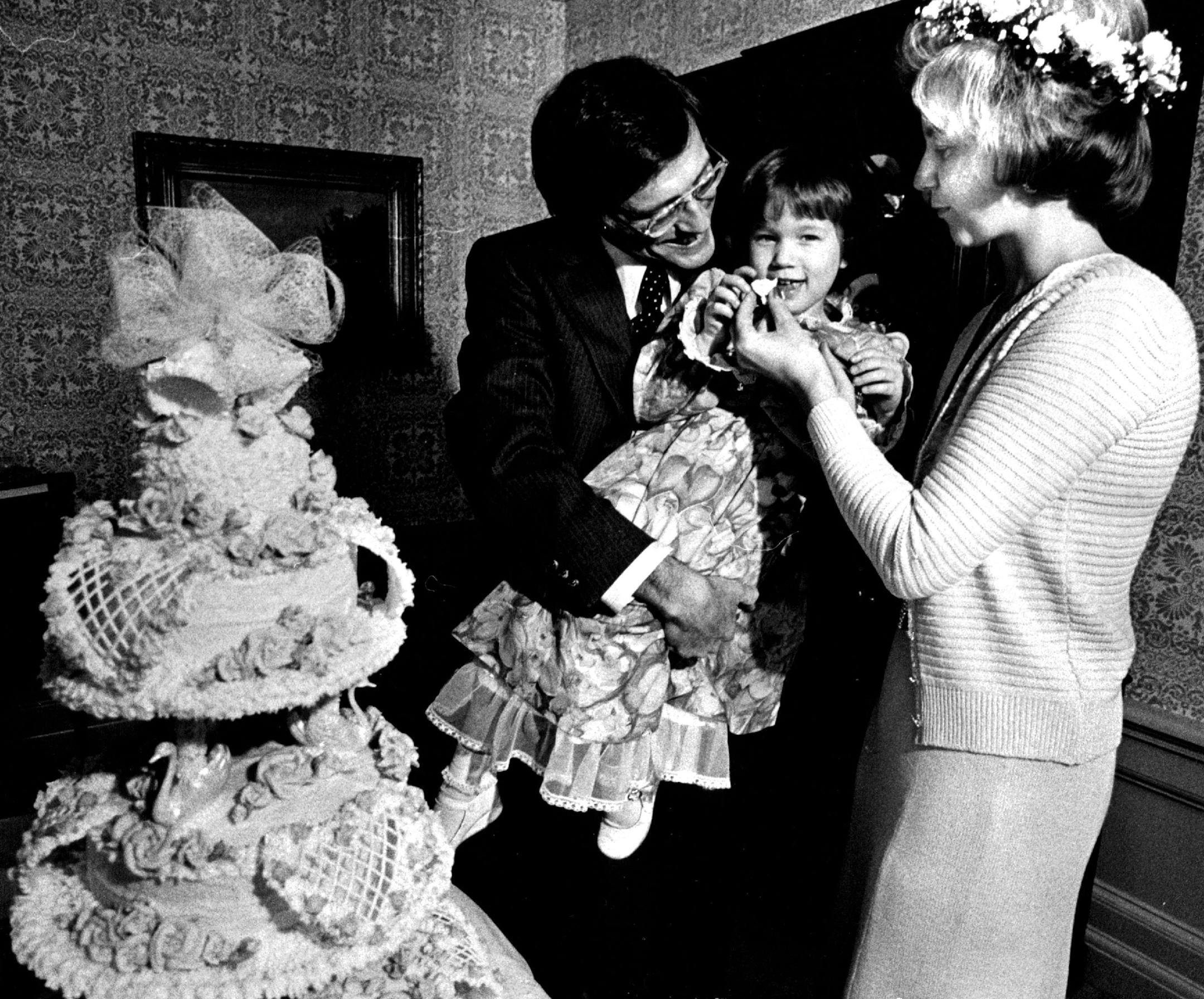 March 26, 1978: University President C. Peter Magrath married Diane Skomars and became the first president to be wed while in office and the first to be married at Eastcliff.