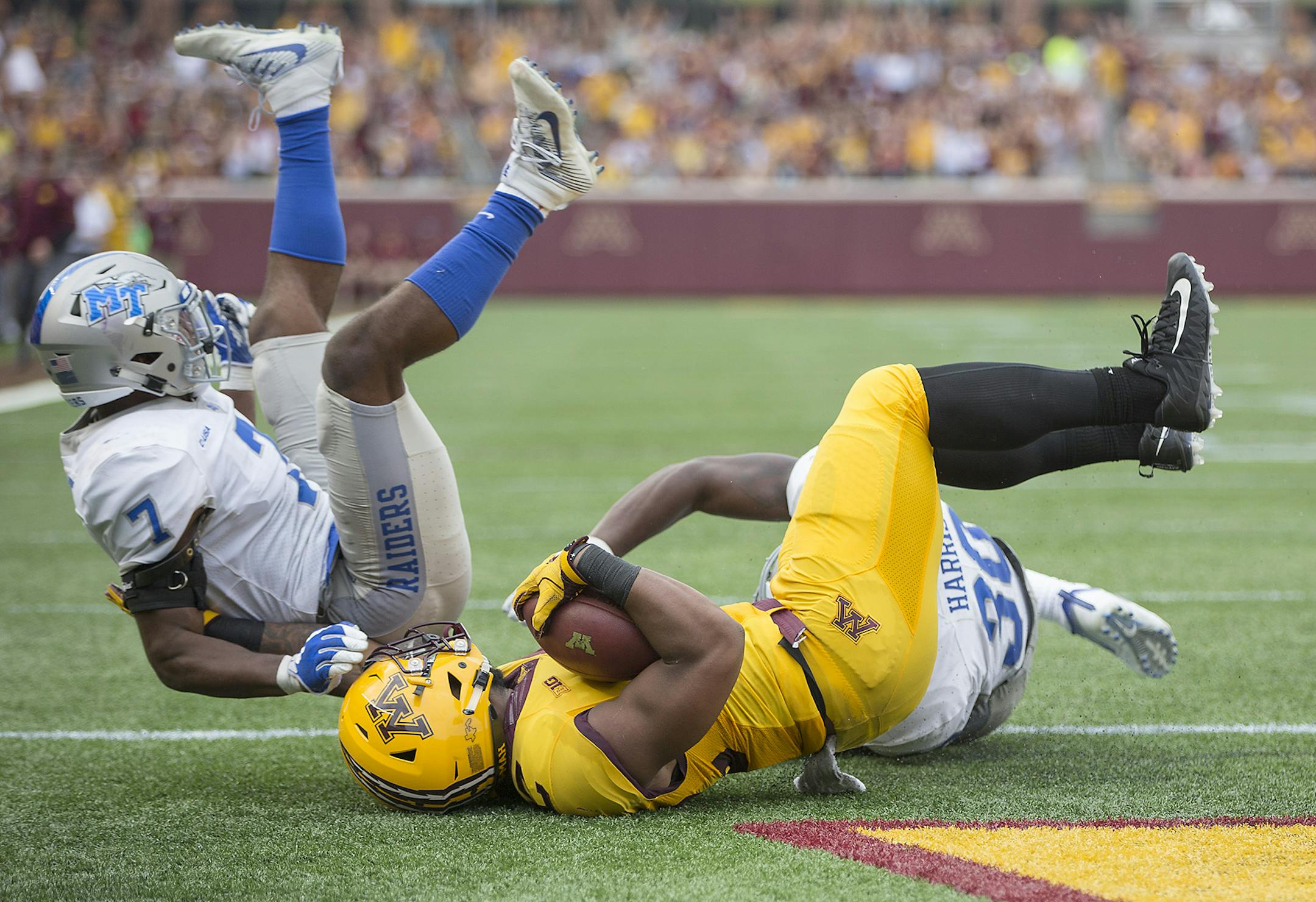 Minnesota's running back Kobe McCrary plowed into the end zone for a touchdown during the third quarter as the Gophers took on Middle Tennessee at TCF Bank Stadium, Saturday, September 16, 2017 in Minneapolis, MN. ] ELIZABETH FLORES &#xef; liz.flores@startribune.com