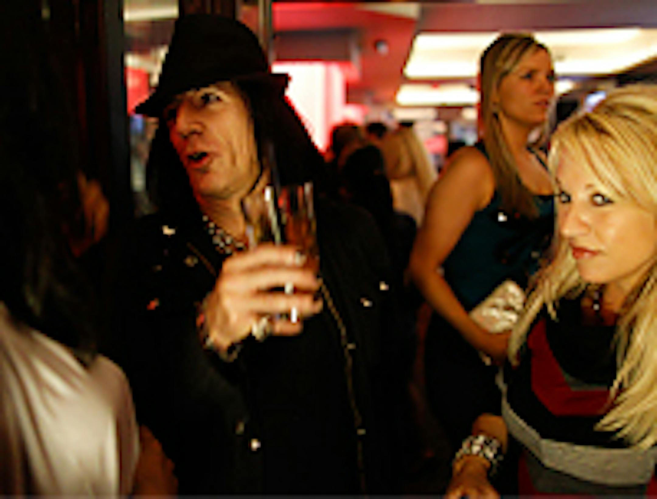 Shaking hands and doling out advice, scenester L.A. Nik fashions himself as the real mayor of downtown Minneapolis: "I'm like a politician, man."