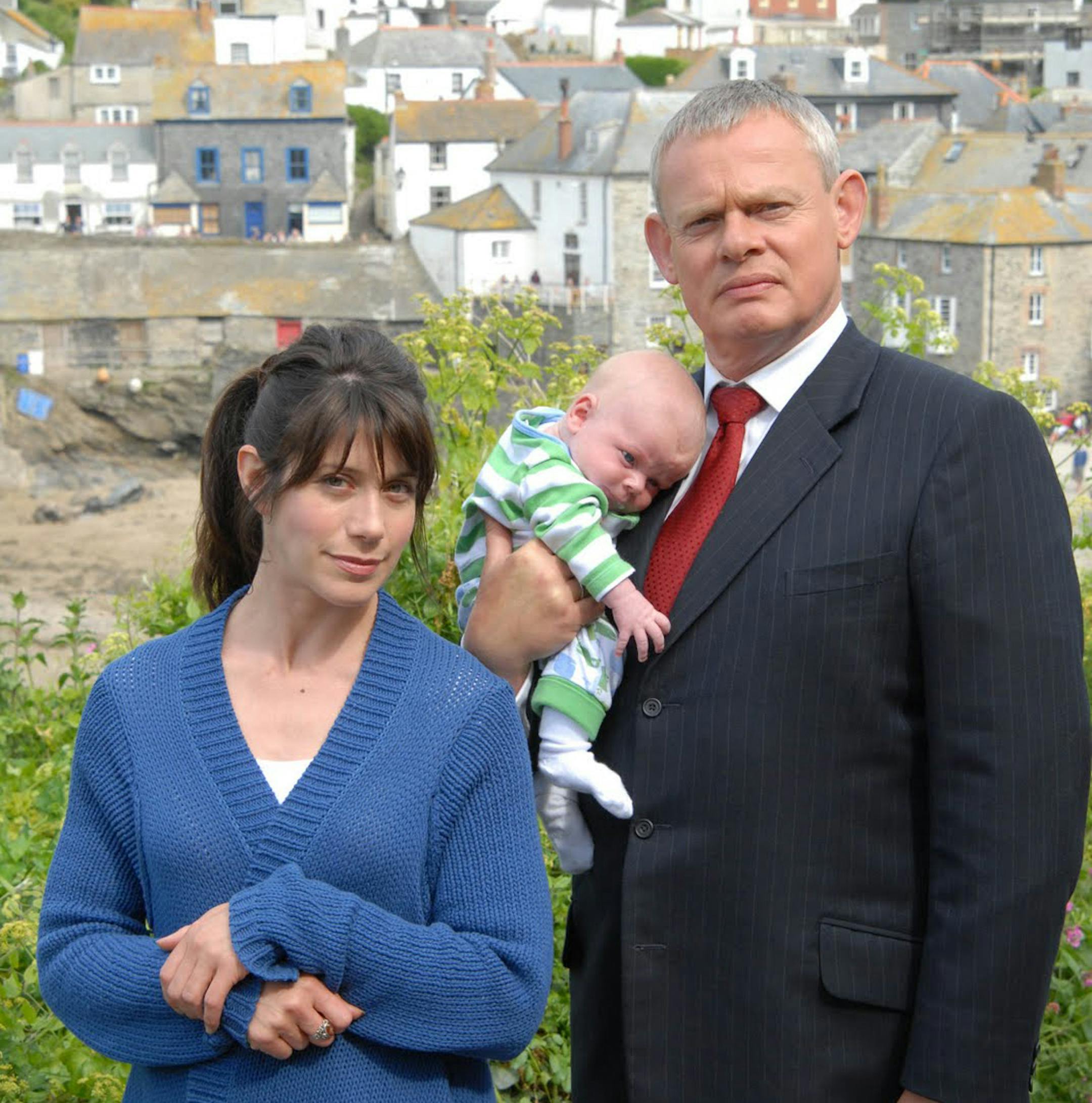 Martin Clunes as Dr. Martin Ellingham, Caroline Catz as Louisa Glasson in "Doc Martin"
