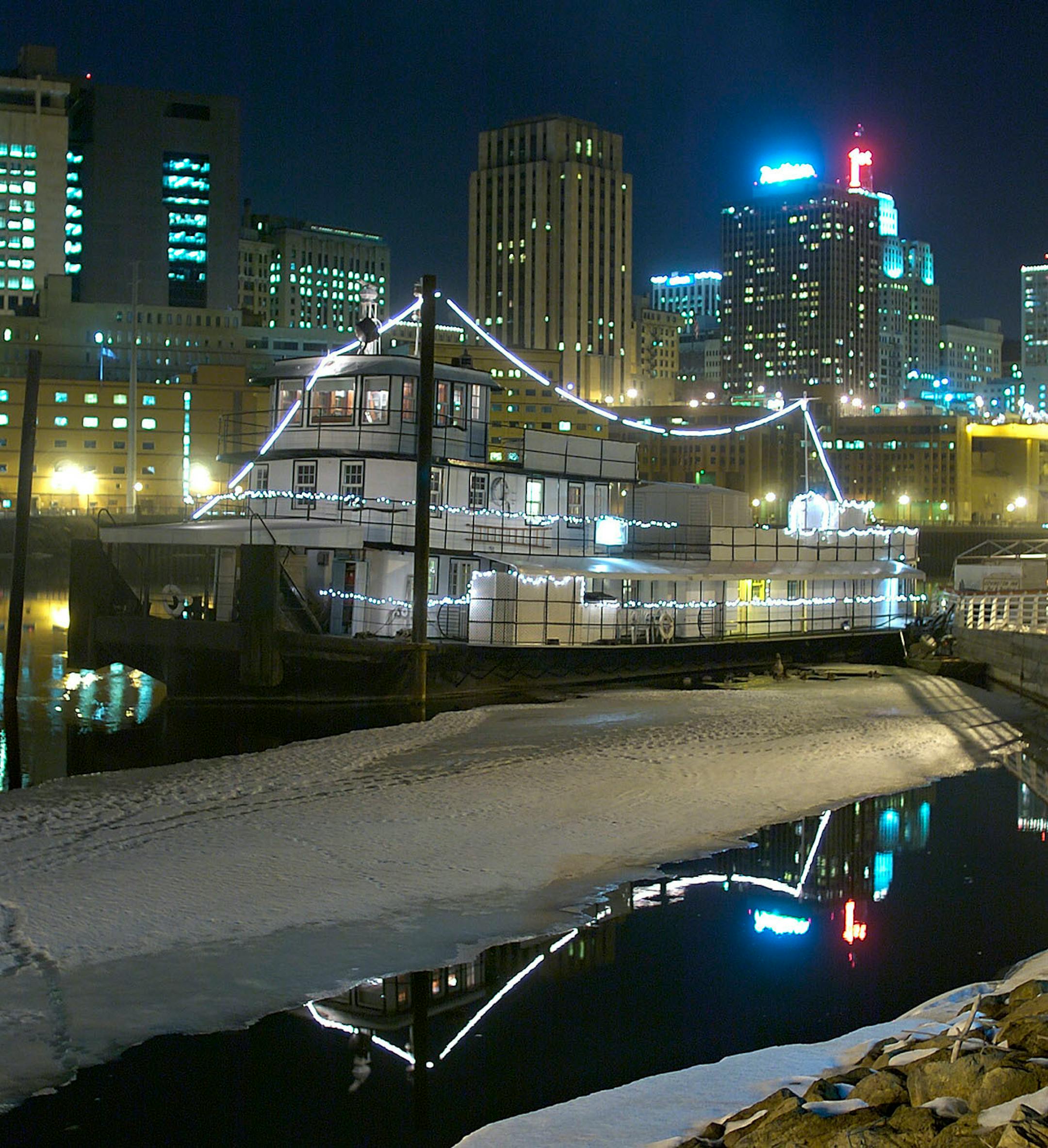 The Covington Inn B&B in the middle of winter across from downtown St. Paul.