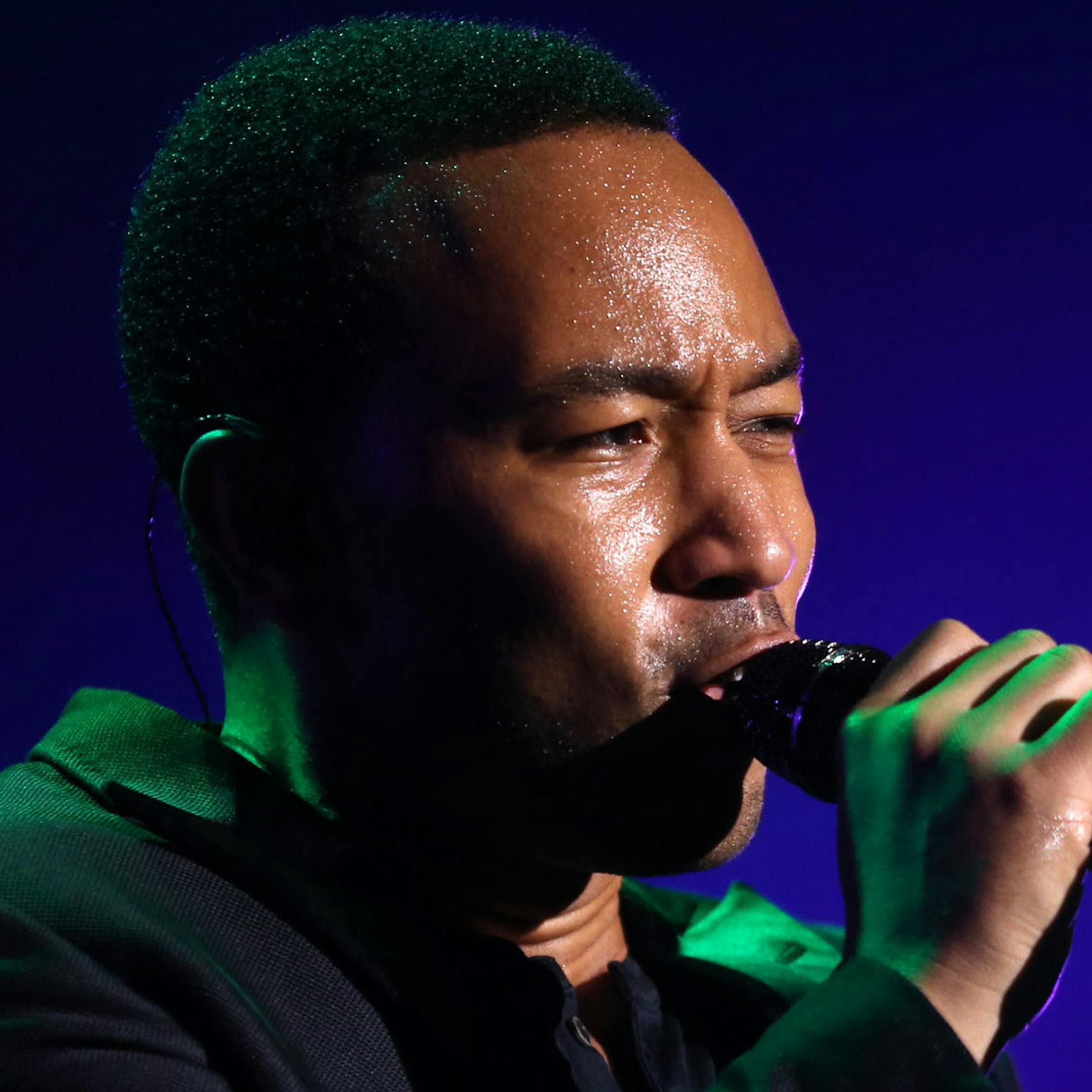 John Legend performed at The State Theater in Minneapolis, Min., Tuesday, November 19, 2013. ] (KYNDELL HARKNESS/STAR TRIBUNE) kyndell.harkness@startribune.com