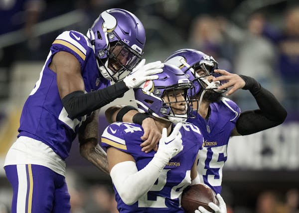 Vikings' big question: Do they really have a viable path to the playoffs?