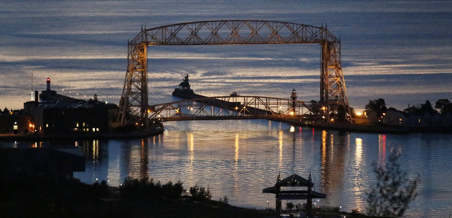 Sunrise over the Duluth harbor as seen from Skyline Parkway. ] brian.peterson@startribune.com Duluth, MN - 06/03/2016