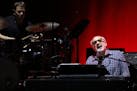 Lead singer and keyboardist Donald Fagen of Steely Dan performed Friday night.