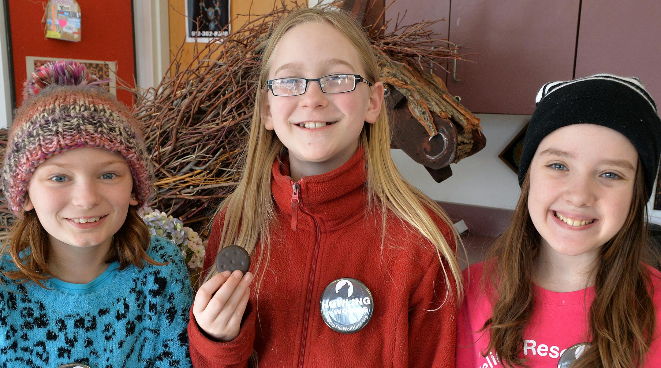 From left, Girl Scout Troop #14076 members, Sadie Duffrin, Jocelyn Lenius and Anna Steaderman. ] (SPECIAL TO THE STAR TRIBUNE/BRE McGEE) **Sadie Duffrin (left, Girl Scout), Jocelyn Lenius (center, Girl Scout), Anna Steaderman (right, Girl Scout)