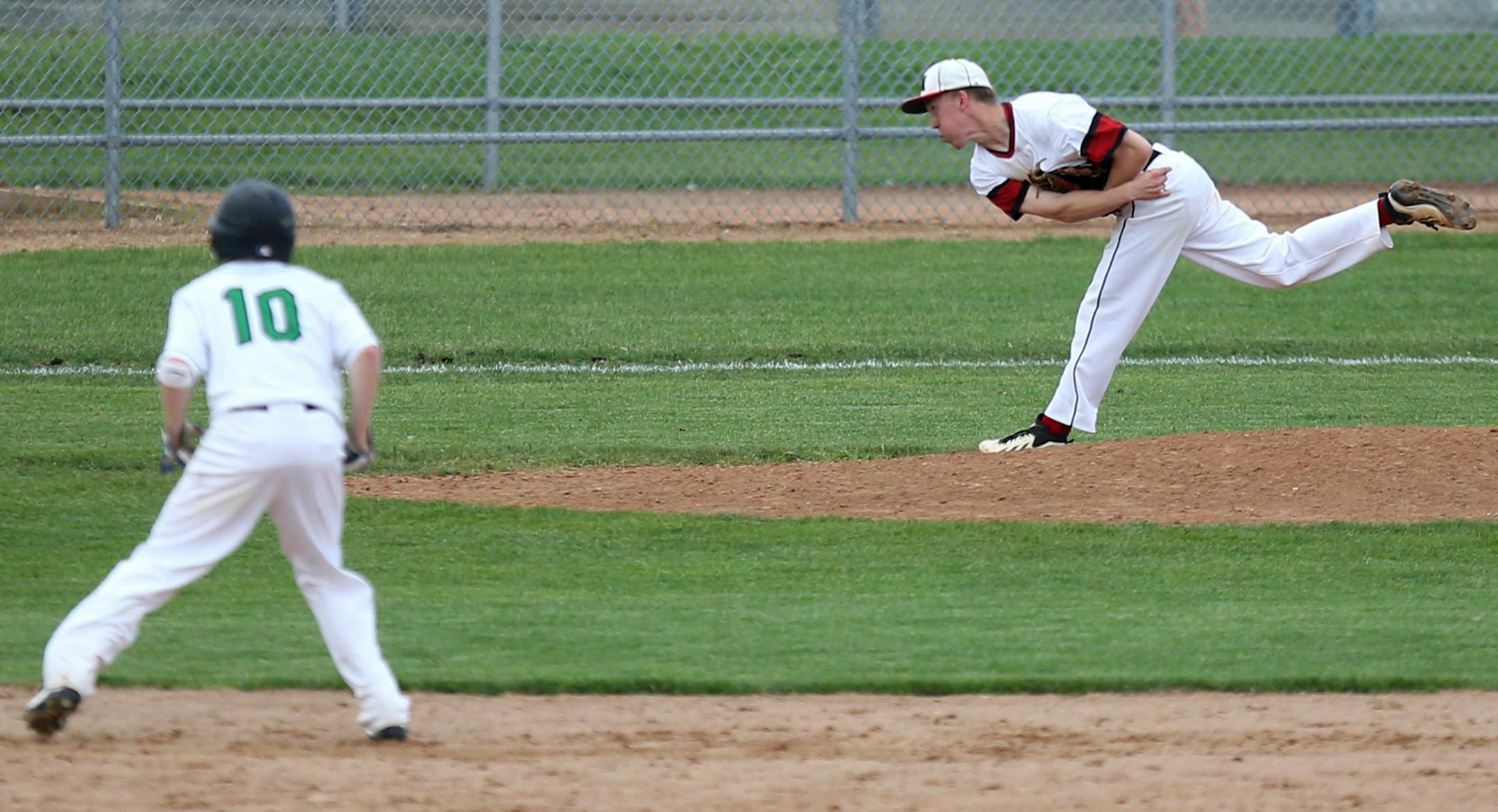 Minnehaha Academy's Alexander Fede-Johnson pitched in the last inning of the game. ] (KYNDELL HARKNESS/STAR TRIBUNE) kyndell.harkness@startribune.com Minnehaha Academy vs Blake for the Class 2A sectional finals at Wintercrest Park in Coon Rapids, Min., Thursday, June 4, 2015.