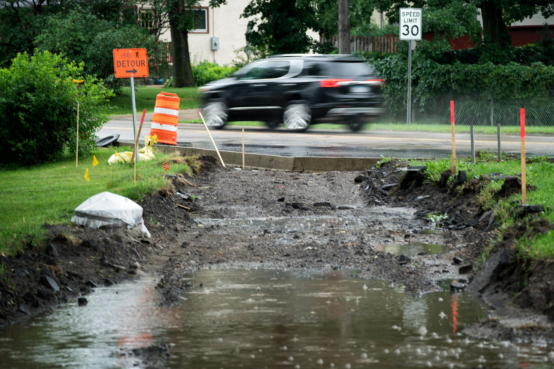 Part of the Lake Links Trail under construction along Old White Bear Ave in White Bear Lake. ] GLEN STUBBE &#x2022; glen.stubbe@startribune.com Tuesday, June 19, 2018 Ramsey County got $4 million from the state's bonding bill this year to help complete Lake Links, a planned bike trail around White Bear Lake which will connect up with other trails in the county.