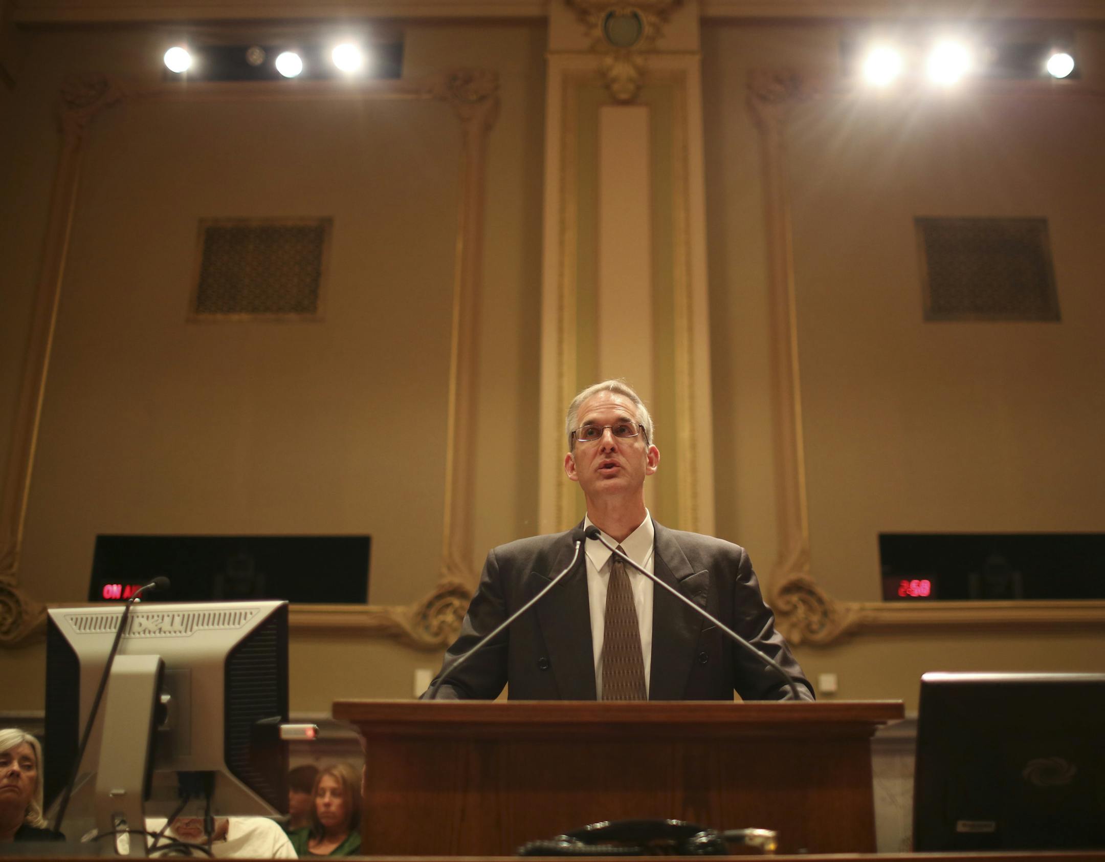 A committee of the Minneapolis City Council voted 5-0 Wednesday afternoon, September 11, 2013 to recommend a new law that in essence licenses the care and feeding of feral cats. Annette and Doug Edge of North St. Paul manage a feral cat colony of 14 felines in their backyard. They both offered testimony at the city council meeting in support of the measure. Dan Niziolek, head of Minneapolis Animal Care & Control, outlined the proposed law for members of the city council Wednesday afternoon. ] JE