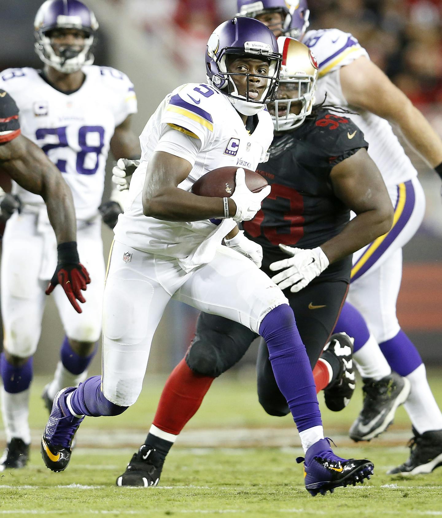 Minnesota Vikings quarterback Teddy Bridgewater scrambled in the third quarter. ] CARLOS GONZALEZ cgonzalez@startribune.com - September 14, 2015, Levi's Stadium, Santa Clara, CA, NFL, Minnesota Vikings vs. San Francisco 49ers, Monday Night Football