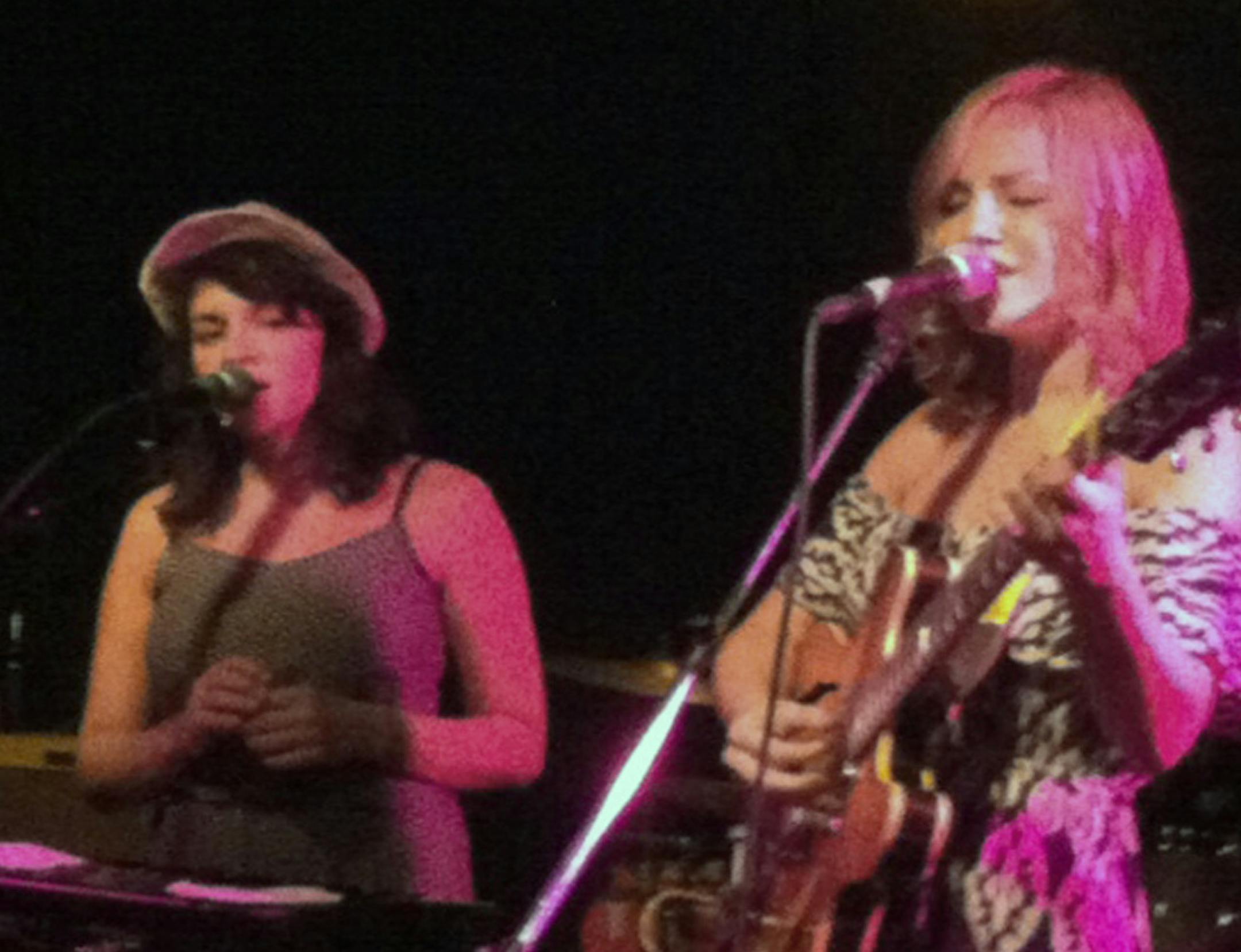 Cutlines: Members of the Wild Rover Tour that hit 7th Street Entry on Monday included Adrial Denae (left), Cory Chisel (pointing) and Norah Jones. Jones played her biggest role accompanying Denae. ORG XMIT: MIN1308131115212111