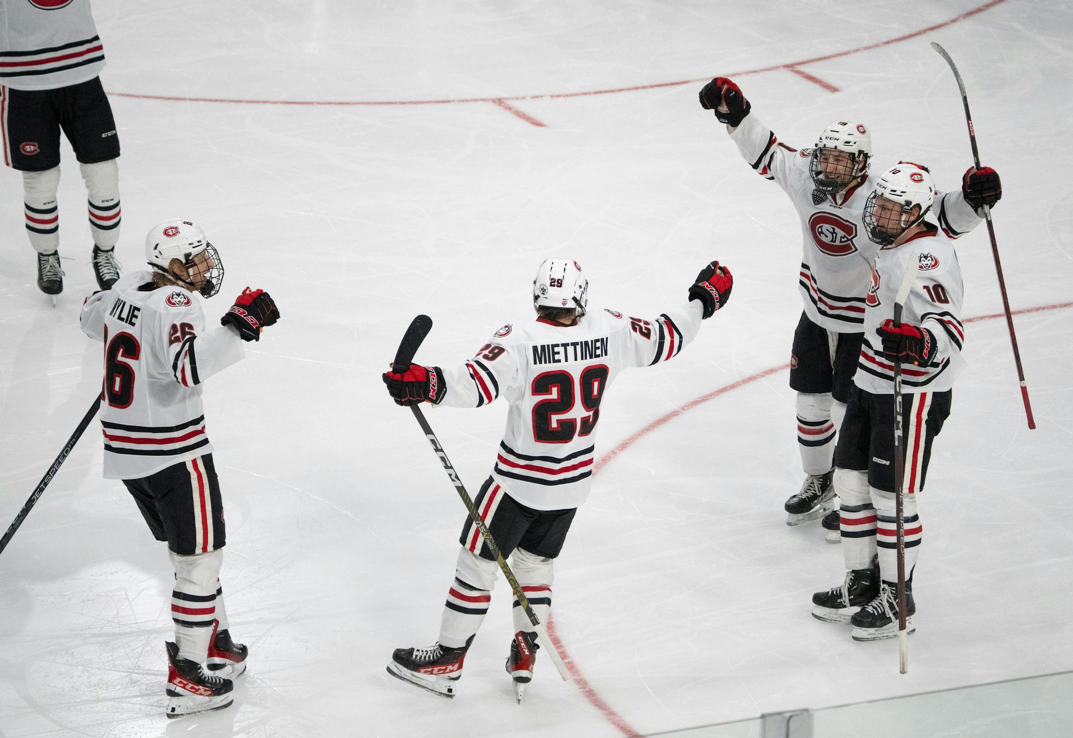 St. Cloud State Huskies forward Veeti Miettinen (29) was congratulated by his line mates after his goal in the second period.