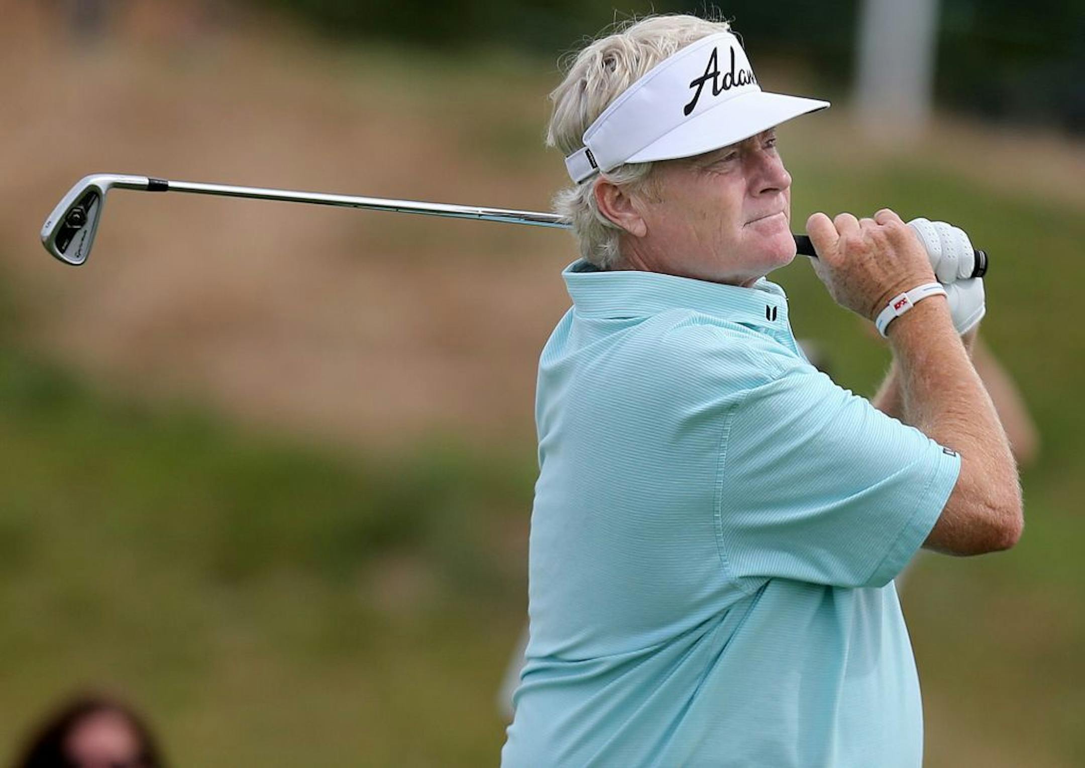 Mark Wiebe's bogey-free 64 led the 3M Championship, in which 28 players shot in the 60s in the first round Friday.