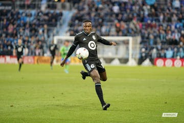 Minnesota United's Abu Danladi (18) tried to control the ball against Seattle Sounders on Saturday, April 2, 2022, at Allianz Field. (Courtesy of Minn