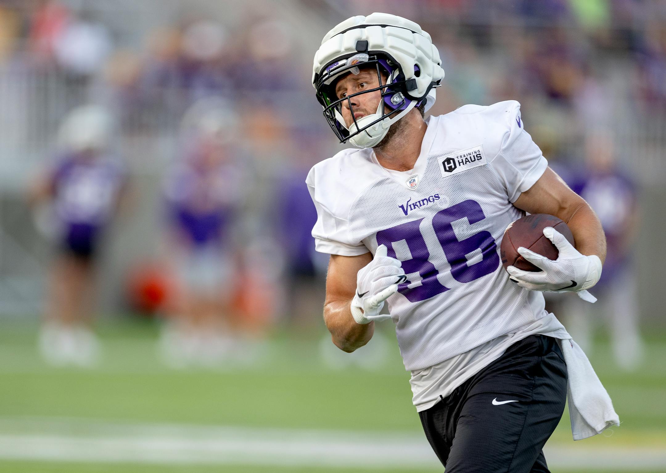 Minnesota Vikings tight end Johnny Mundt (86) during evening practice Tuesday, August 8, 2023, at TCO Stadium in Eagan, Minn.