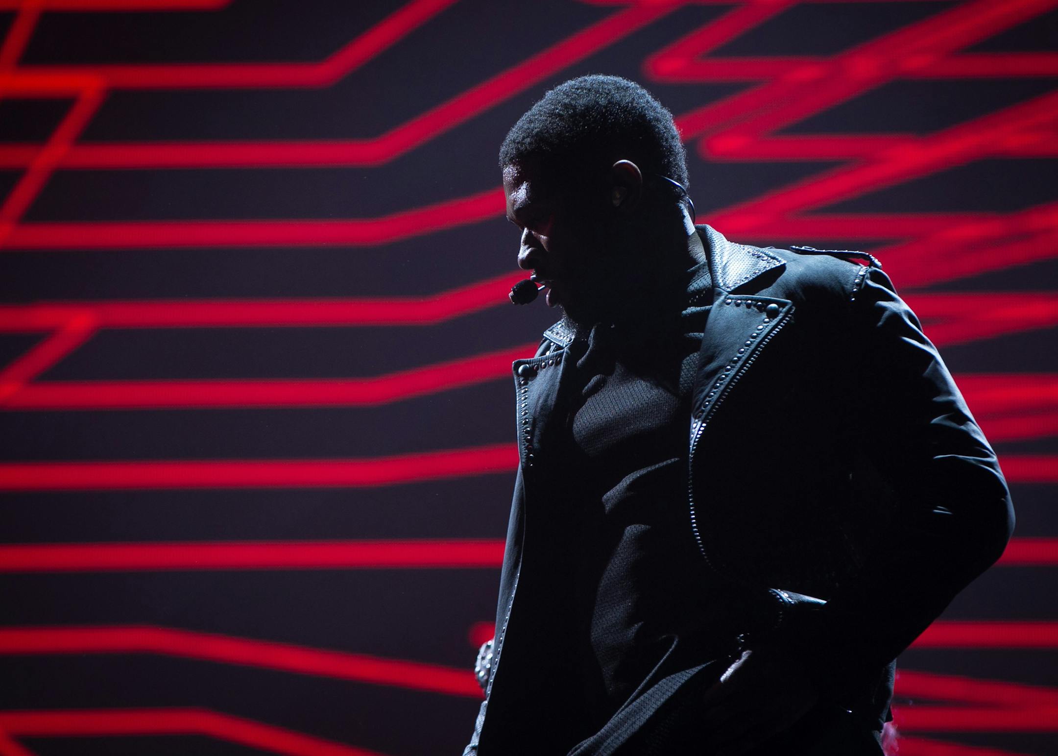 Usher performs at Xcel Energy Center Tuesday, Nov. 18, 2014. ] AARON LAVINSKY ‚Ä¢ aaron.lavinsky@startribune.com Usher performs at Xcel Energy Center Tuesday, Nov. 18, 2014 in St. Paul.