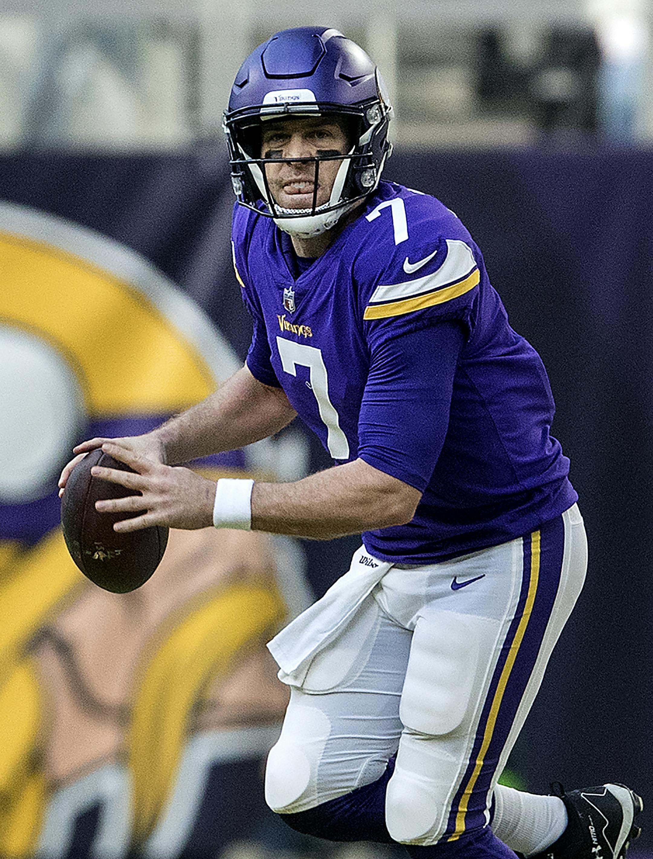 Minnesota Vikings quarterback Case Keenum (7) . ] CARLOS GONZALEZ • cgonzalez@startribune.com - December 31, 2017, Minneapolis, MN, US Bank Stadium, NFL, Minnesota Vikings vs. Chicago Bears