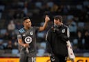 Minnesota United midfielder Emanuel Reynoso (10) gave a thumbs up to fans as he was leaving the pitch with a trainer after an injury in the second hal