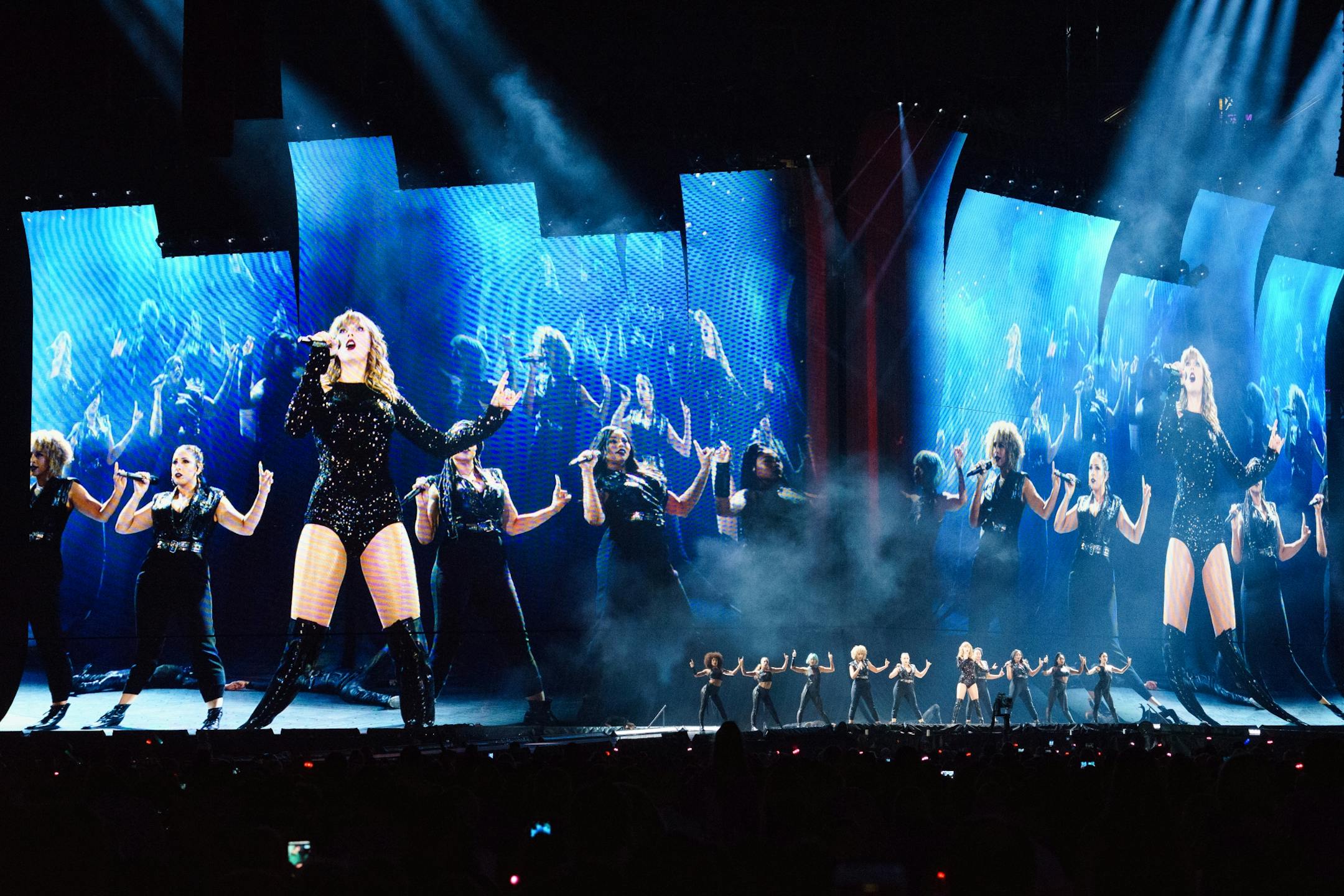 Taylor Swift performed at TCF Bank Stadium Friday evening.