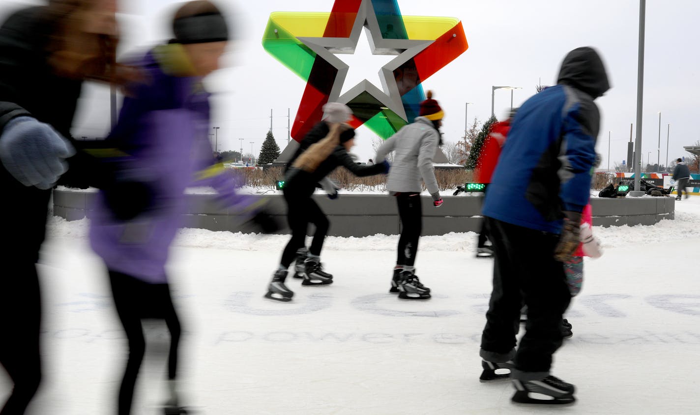 Skaters at The Mall of America's new ice skating rink Saturday, Dec. 8, 2018, in Bloomington, MN.] DAVID JOLES &#xef; david.joles@startribune.com Six best places to skate in the Twin Cities.