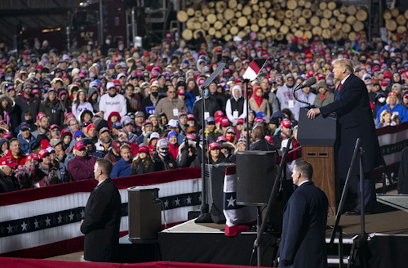 President Trump visited Duluth on Wednesday September 30, 2020 as one of multiple campaign stops in Minnesota that day. The President spoke at Duluth International Airport starting around 8PM. The campaign event comes just 24 hours after the first Presidential debate took place in Cleveland. ] ALEX KORMANN • alex.kormann@startribune.com President Trump visited Duluth on Wednesday September 30, 2020 as one of multiple campaign stops in Minnesota that day. The President spoke at Duluth Internation