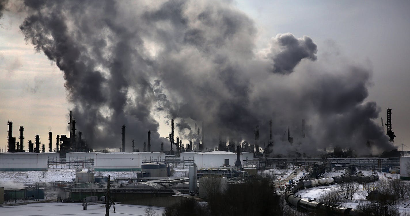 The early morning sun illuminated steam generated at the Pine Bend Refinery in Rosemount. There are plans for a $750 million investment in upgrades, the largest project at the refinery in at least a decade.] JIM GEHRZ &#xef; james.gehrz@startribune.com / Rosemount, MN / February 4, 2016 /10:00 AM &#xf1; BACKGROUND INFORMATION: As other oil companies are cutting spending, Flint Hills Resources said Thursday it plans to invest $750 million in its Pine Bend Refinery in Rosemount to replace and upgr