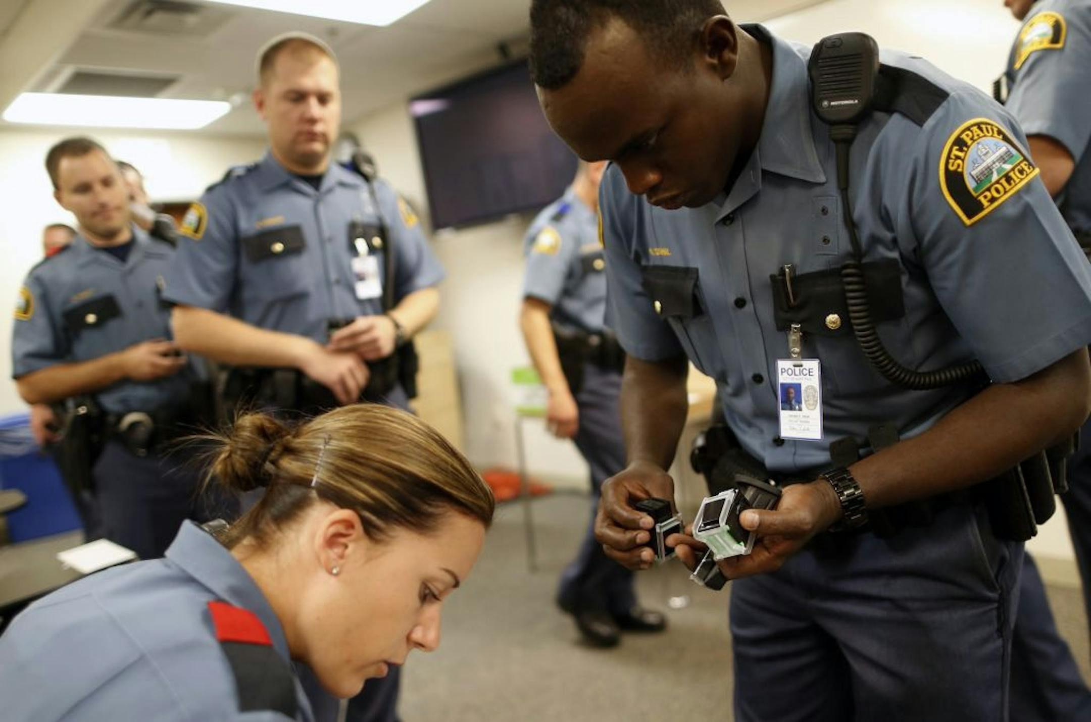 At headquarters on Wednesday, Sahal received his live ammunition for the first time. He was a community service officer in Minneapolis for several years and is friends with that department's four Somali officers. "He will be an important bridge builder," said fellow officer David Yang, who conducts background checks on recruits.