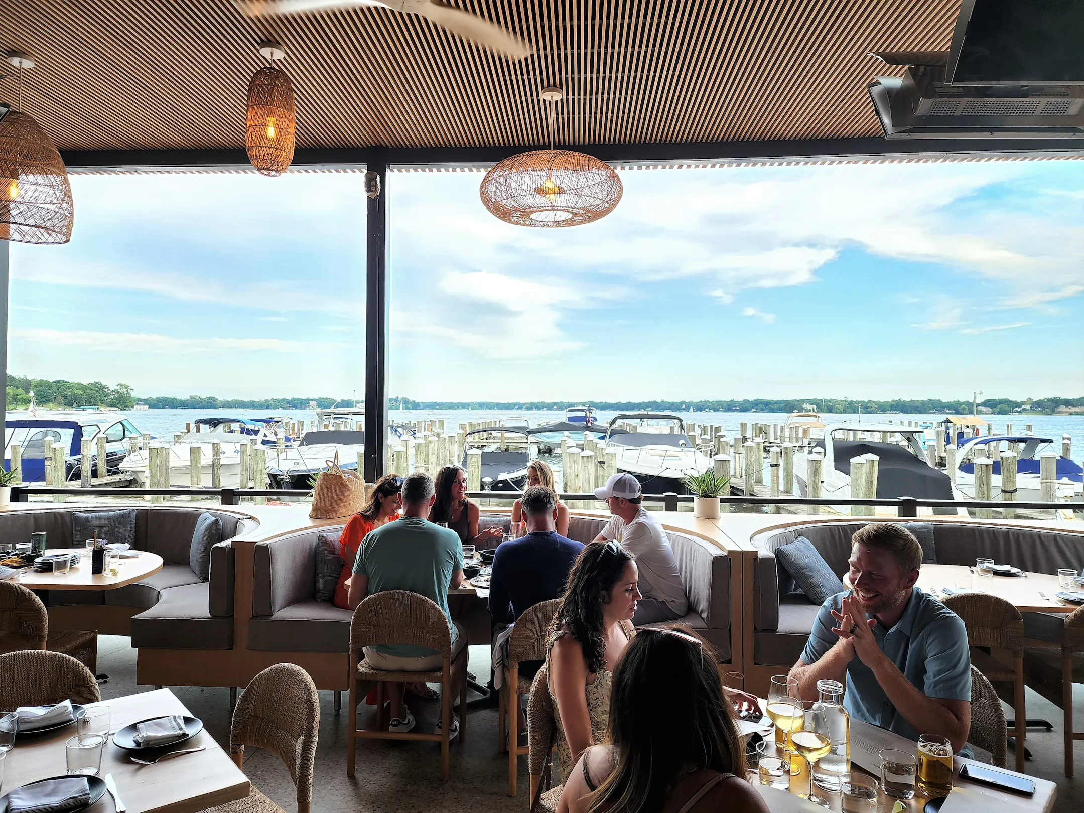 First look: Wayzata's new lakefront restaurant Macanda echoes Daniel ...