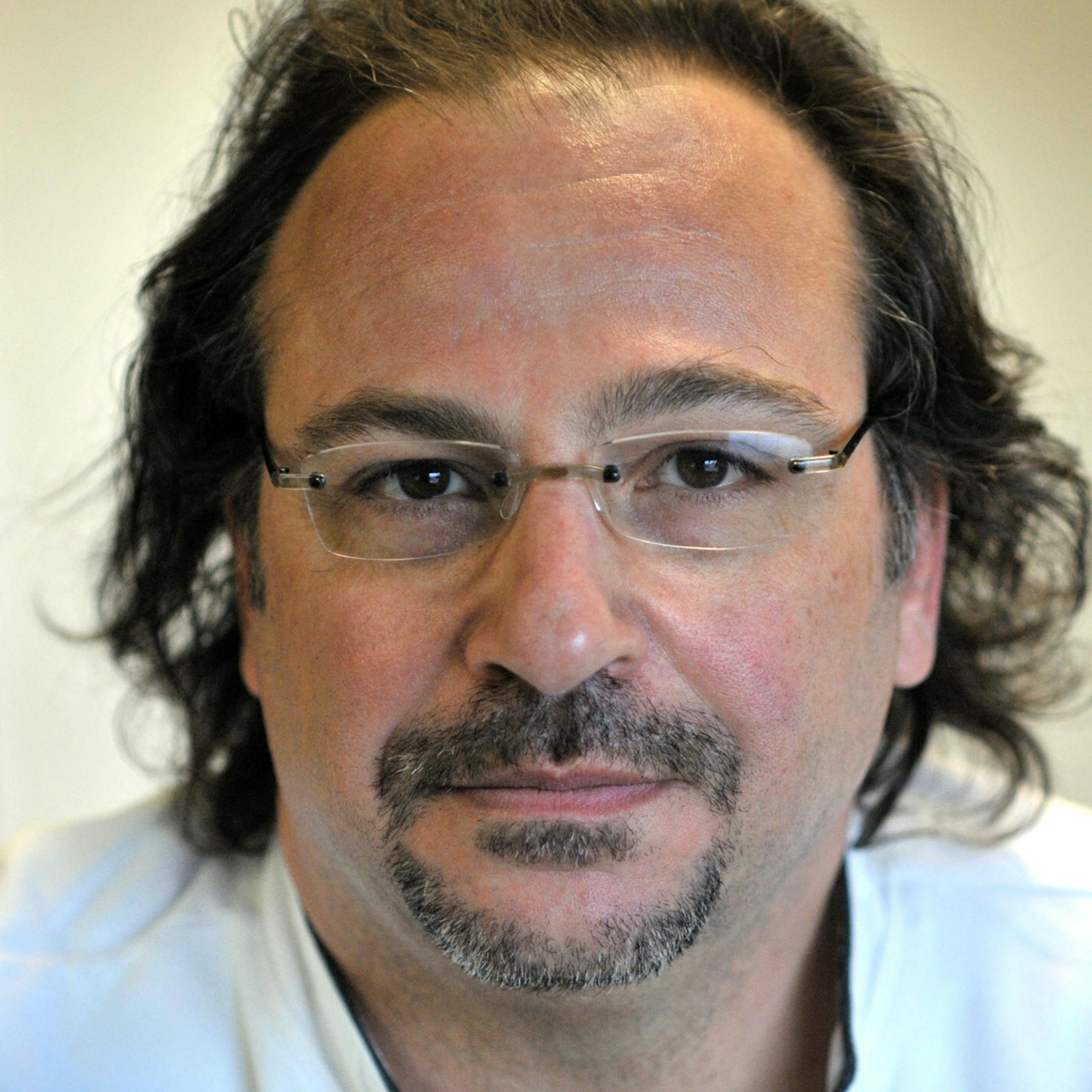 GLEN STUBBE • gstubbe@startribune.com -- Friday, March 19, 2010 -- Minneapolis, Minn. -- Lenny Russo, chef and co-owner of Heartland Restaurant doesn't like the Groupon concept.bestmn2012 bestmn2012 ORG XMIT: MIN2013032917555758 ORG XMIT: MIN1303291759392856