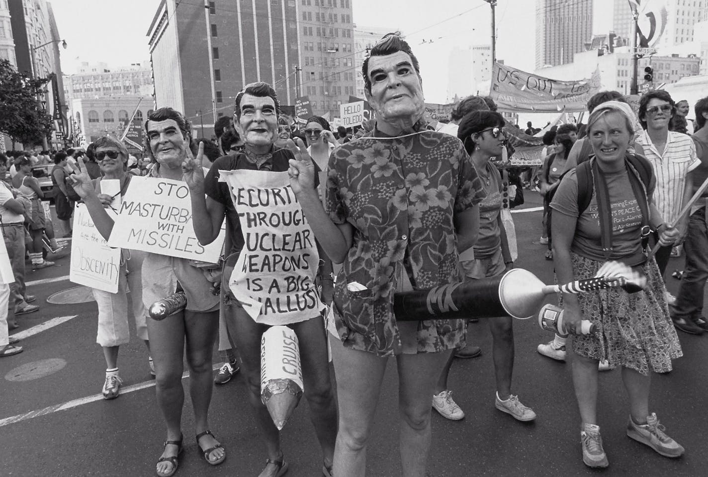 Provided Thomas F. Arndt's 1984 photograph
"Political Demonstration, Democratic Convention, San Francisco." ORG XMIT: 5830