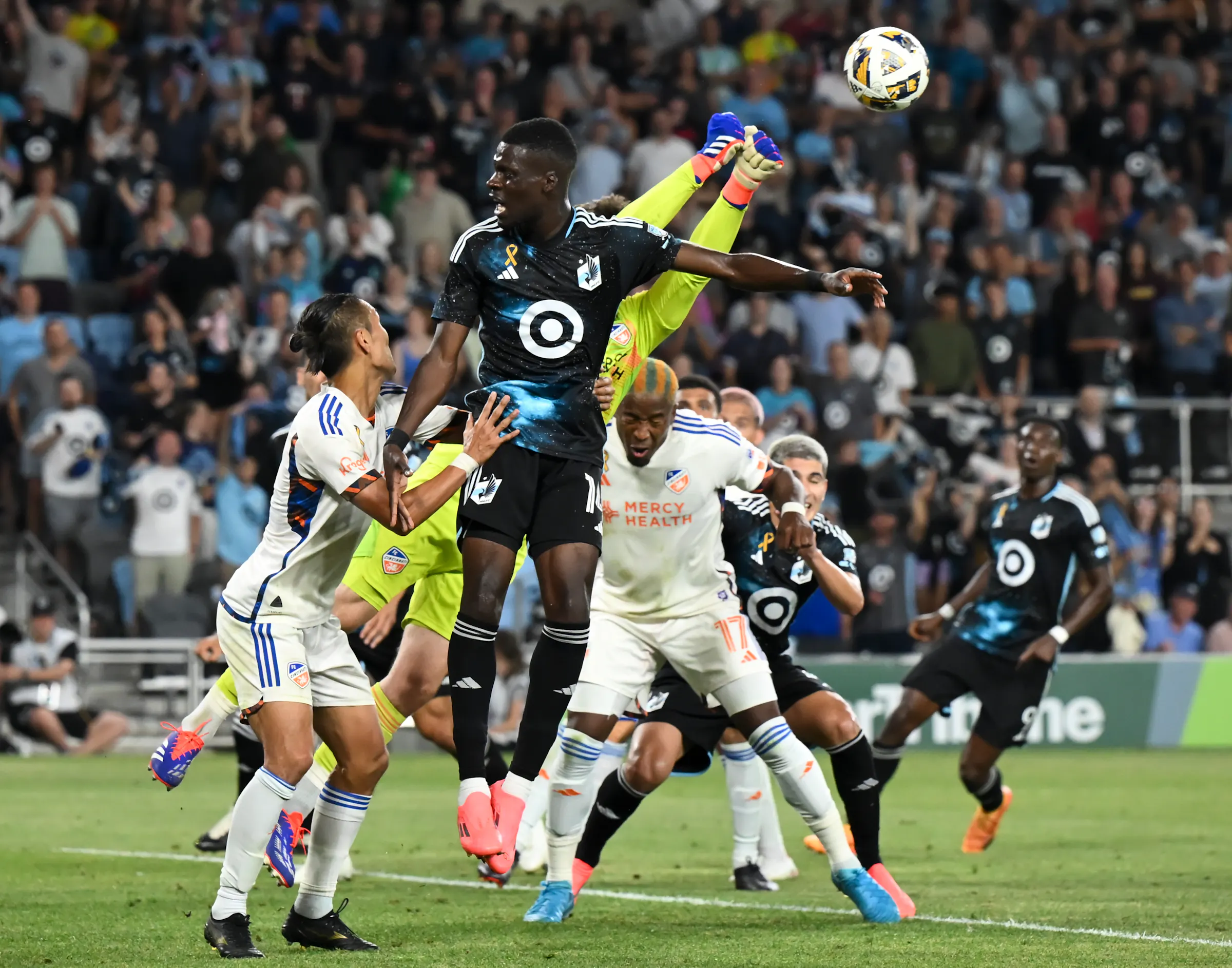 Minnesota United players have MLS opener, World Cup on their minds