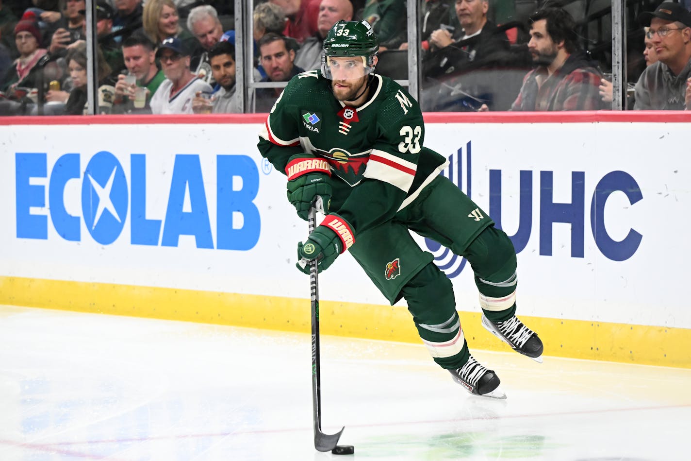 Minnesota Wild defenseman Alex Goligoski controls the puck against the New York Rangers during the second period Thursday, Oct. 13, 2022 at the Xcel Energy Center in St. Paul, Minn.. ] aaron.lavinsky@startribune.com