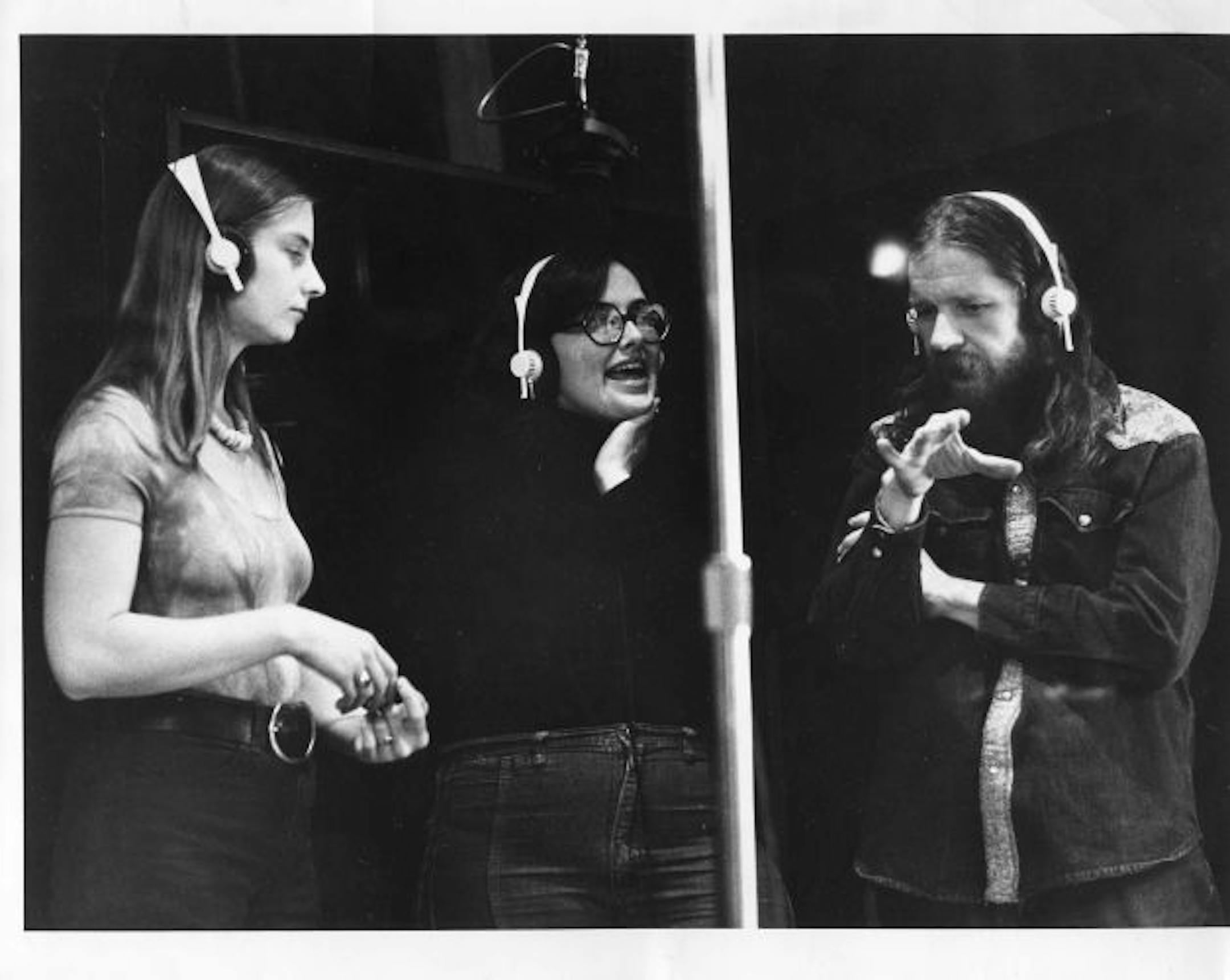 Willie Murphy, right, coached Prudence Johnson, left, and Betty Brenner on background vocals during a December 1977 session at Sound 80 studios for the song "Fairy Tale."