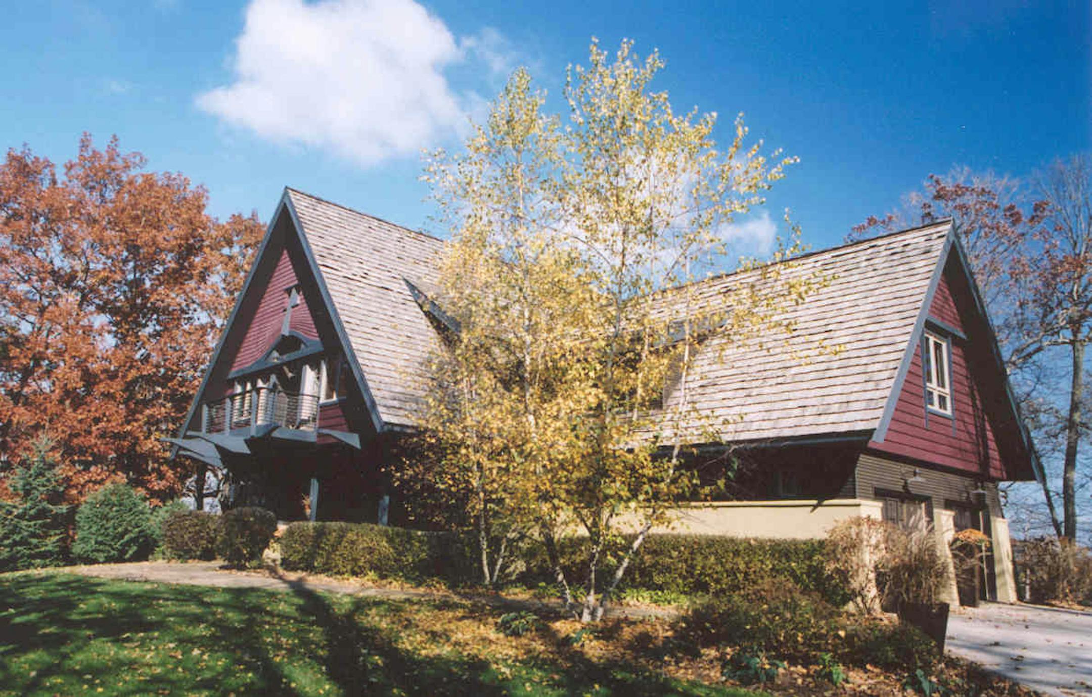 This Afton house was featured as the house of the year by Life magazine, which published plans and pictures of the house in April 1999.