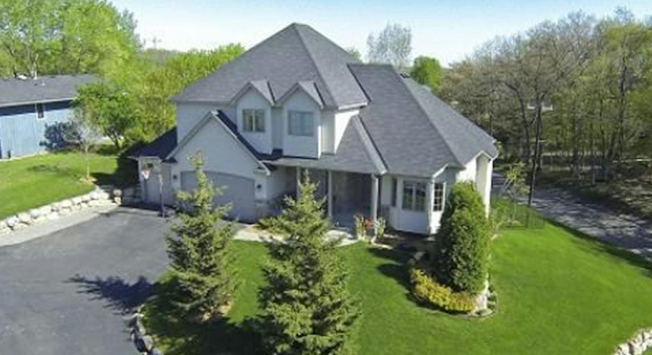 ... Minnetonka
Built in 2005, this five-bedroom, four-bath house has 3,259 finished square feet and features four bedrooms on one level, vaulted ceilings, two fireplaces, maple kitchen cabinets and granite countertops, full finished walkout basement and deck. Listed by Greg Anderson, Re/Max Advisors West, 952-369-6014.