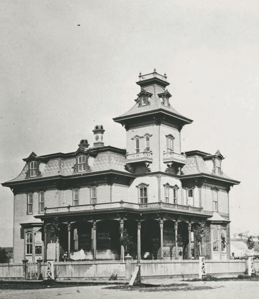 Monroe Sheire’s wood-frame house on East Ninth Street, about 1870. Sheire was one of St. Paul’s early master builders.