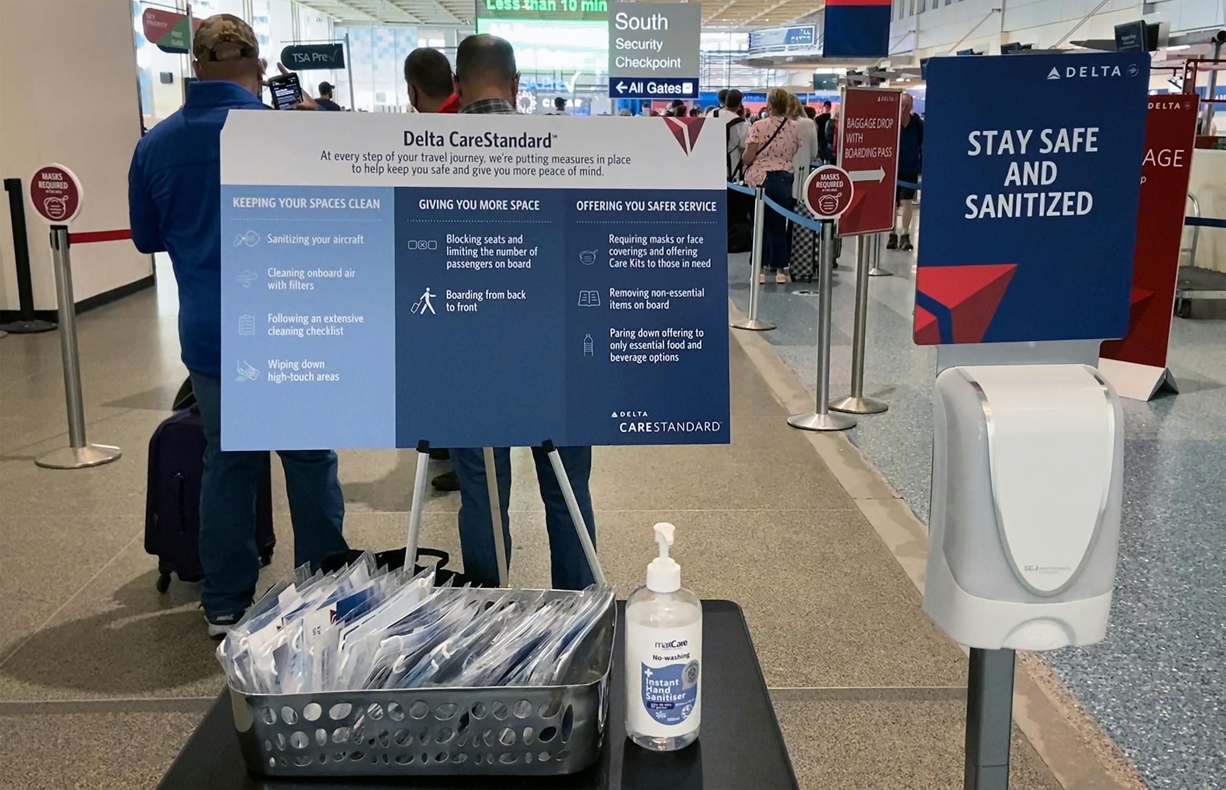 Delta Air Lines imposes $200 monthly insurance fee on unvaccinated workers