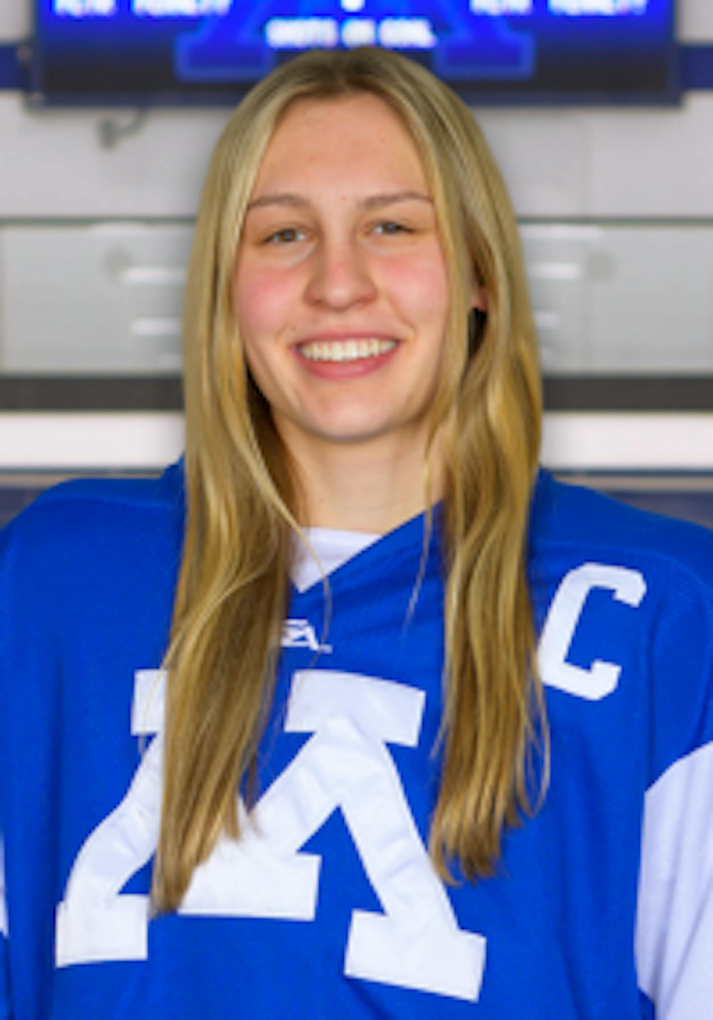 Lindzi Avar of Minnetonka