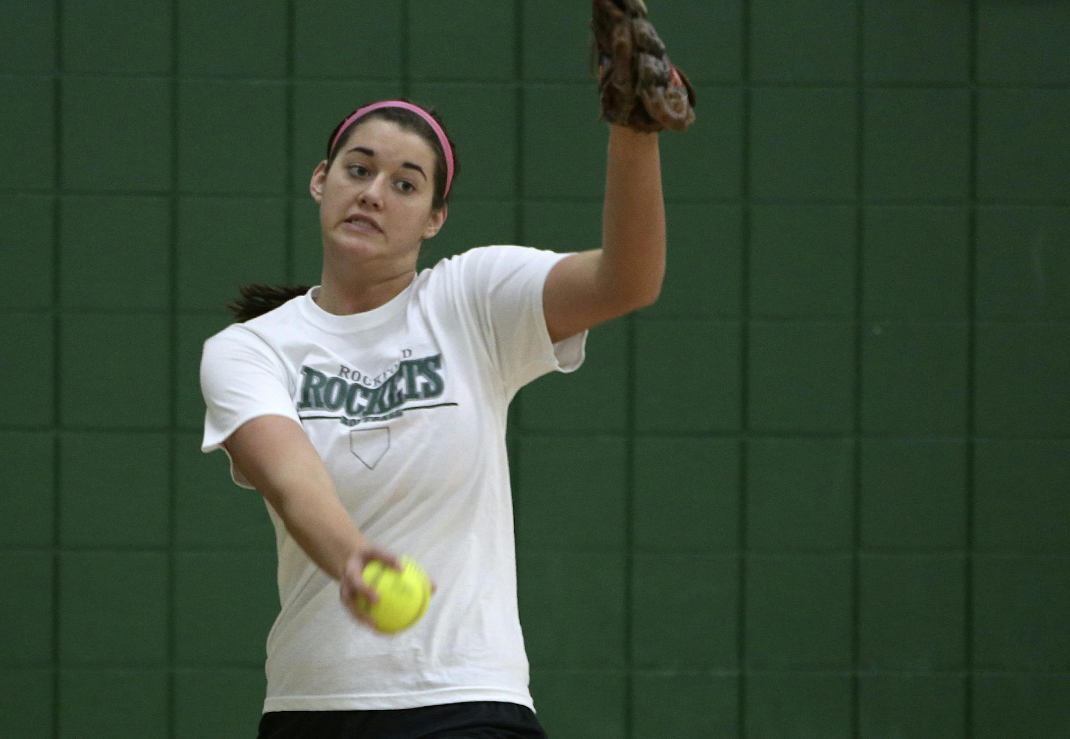 Alexis Majeski pitched as the Rockford softball team practiced in the high school's gym in Rockford, Min., Thursday, April 11, 2013. ] (KYNDELL HARKNESS/STAR TRIBUNE) kyndell.harkness@startribune.com