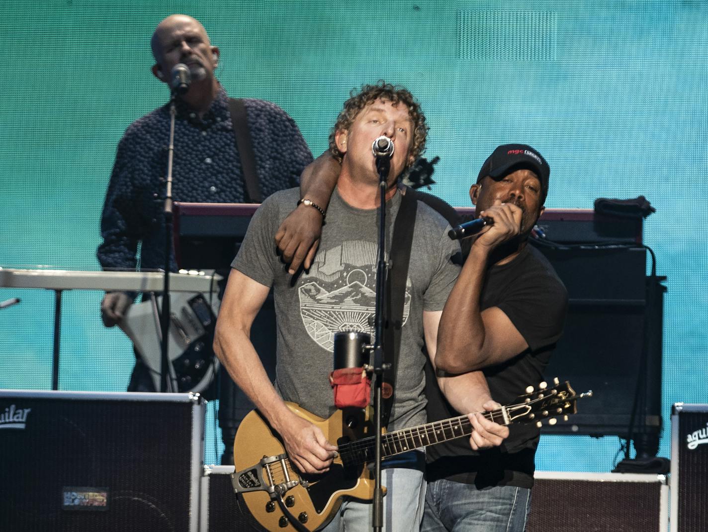 Hootie and the Blowfish featuring Darius Rucker were the main feature at the Grandstand. ] RICHARD TSONG-TAATARII &#xa5; richard.tsong-taatarii@startribune.com