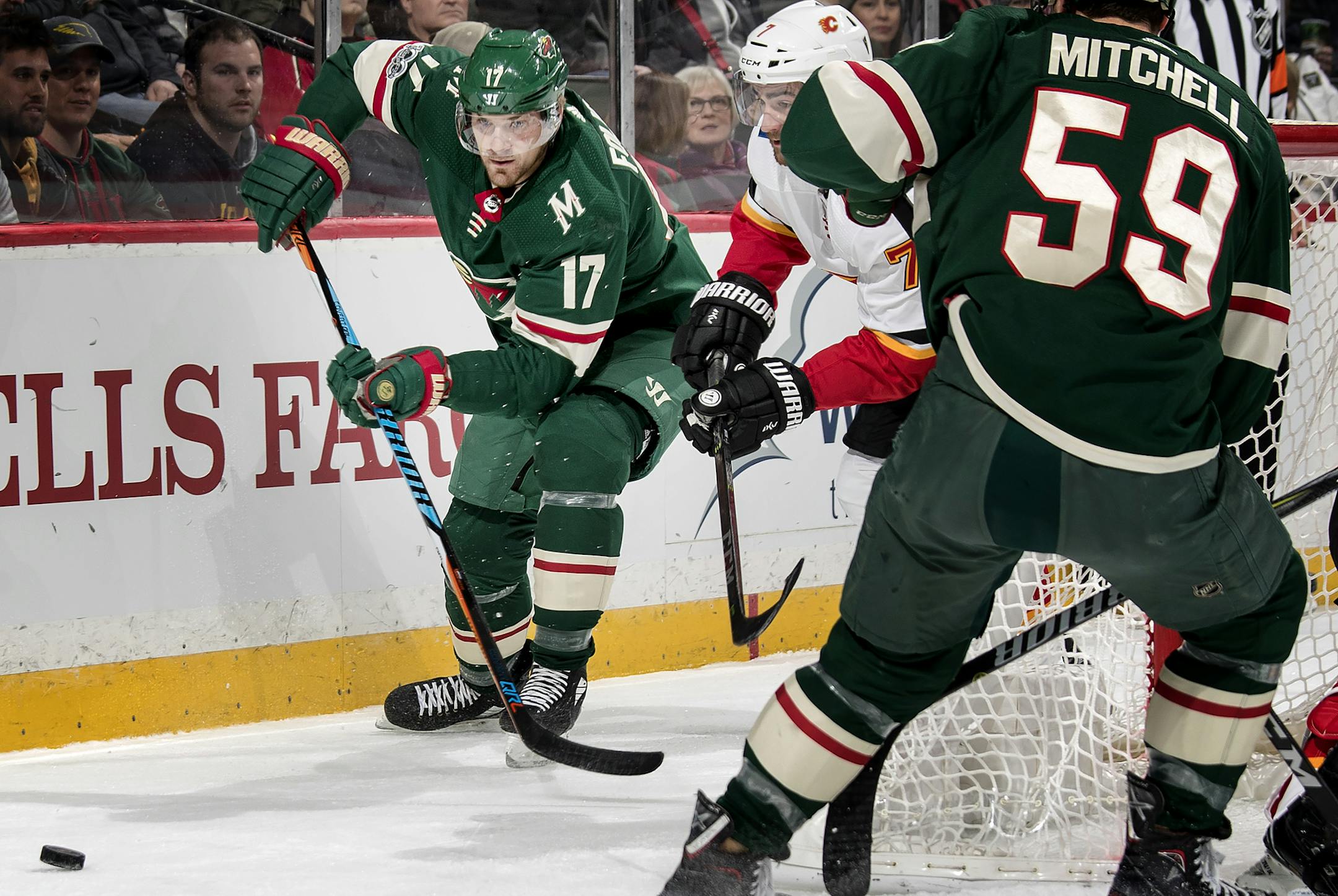 Minnesota Wild Marcus Foligno (17). ] CARLOS GONZALEZ ï cgonzalez@startribune.com - December 12, 2017, St. Paul, MN, Xcel Energy Center, NHL, Hockey, Minnesota Wild vs. Calgary Flames