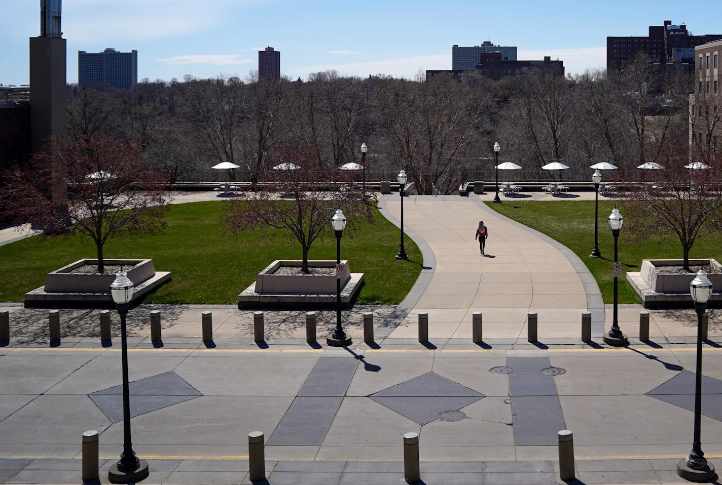 The University of Minnesota was mostly deserted Tuesday afternoon as the University announced it will freeze tuition for most students at its five campuses in the next academic year to provide financial relief to current students and help lure in new students during the pandemic. ] GLEN STUBBE • glen.stubbe@startribune.com Tuesday, April 21, 2020 The University of Minnesota will soon propose a tuition freeze to provide financial relief to current students and lure in new students during the pand