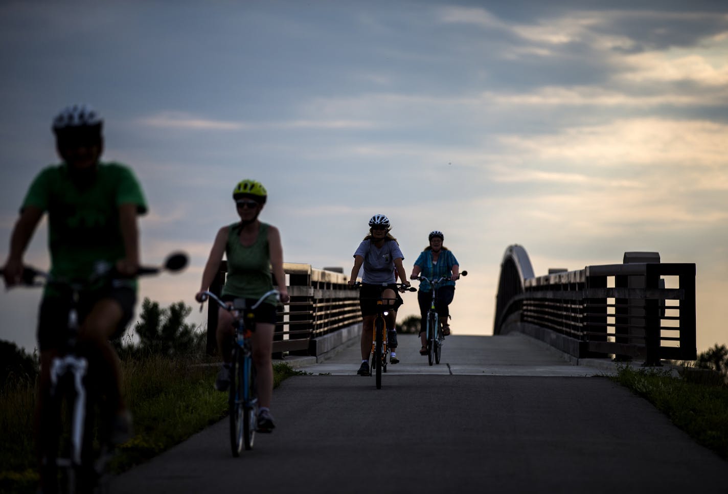 To get more people out, Nice Ride organizes social bike rides that meet at its rental racks and go for a spin.