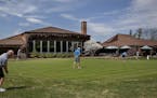 Golfers practiced at St. Paul's Town and Country Club golf course, Thursday, May 3, 2018 in St. Paul, MN. ] ELIZABETH FLORES &#xef; liz.flores@startri