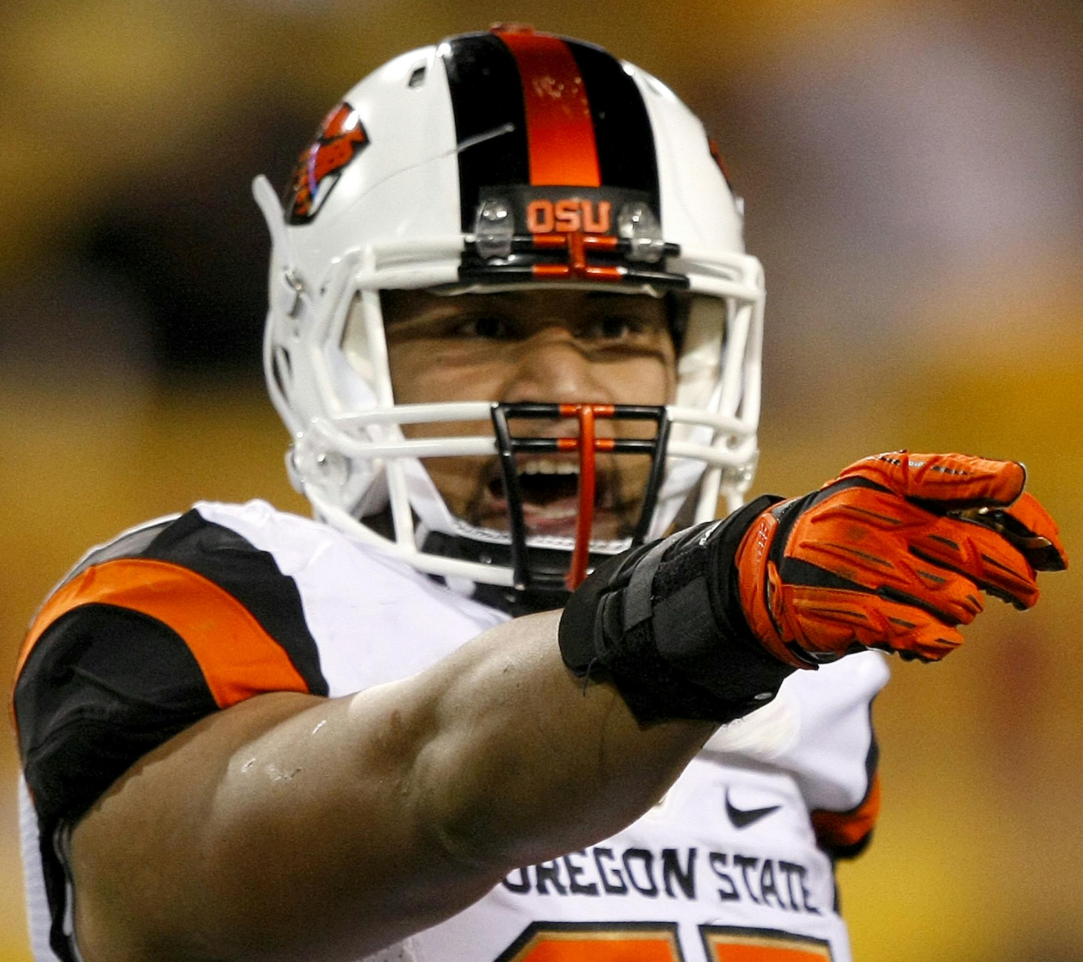 Oregon State defensive end Scott Crichton (95) during the second half of an NCAA college football game against Arizona State on Saturday, Nov. 16, 2013, in Tempe, Ariz. The Sun Devils defeated the Beavers 30-17. (AP Photo/Rick Scuteri) ORG XMIT: NYOTK